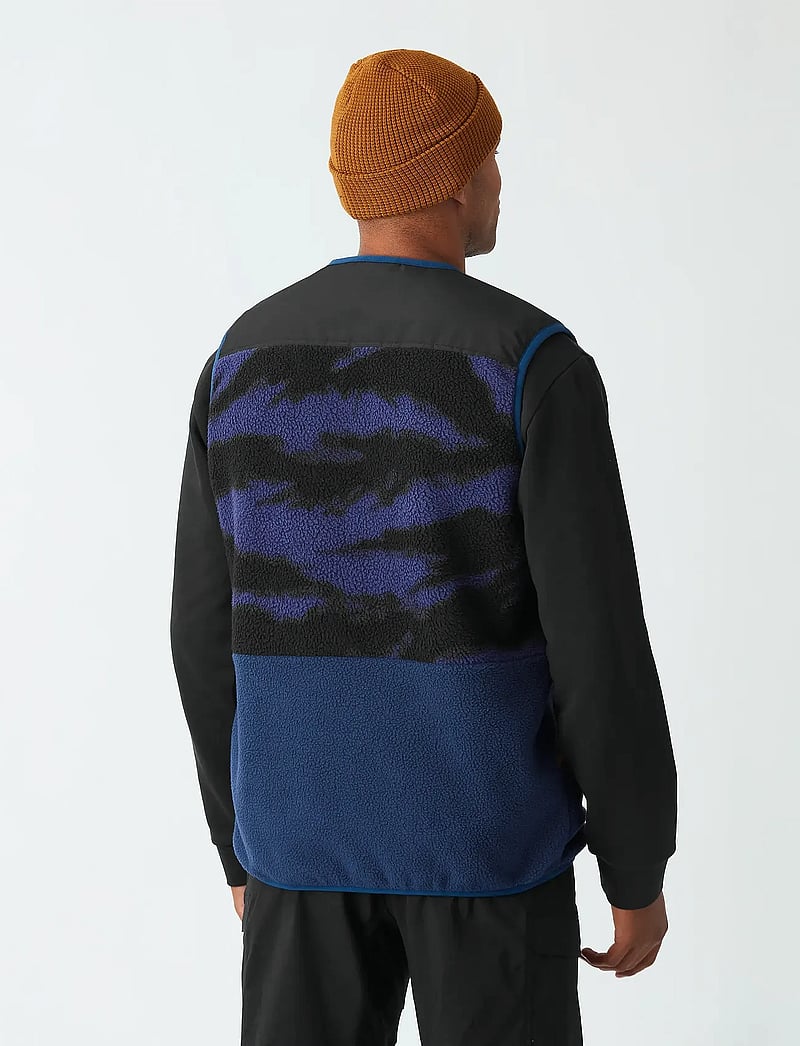 PICTURE ORGANIC CLOTHING - GAMVIK FLEECE VEST - gilets sans manches - a patriot blue retro fusi - 0