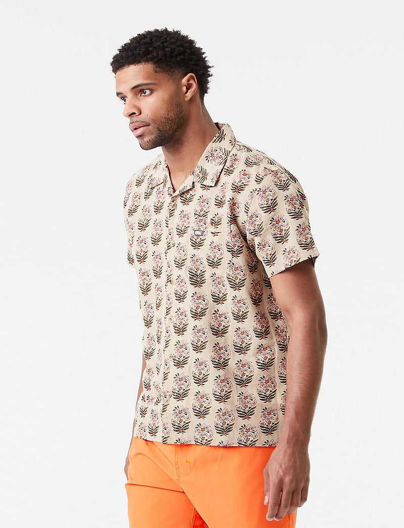 PICTURE ORGANIC CLOTHING - MOKARA SHIRT - toppar & t-shirts - a pistil print - 3