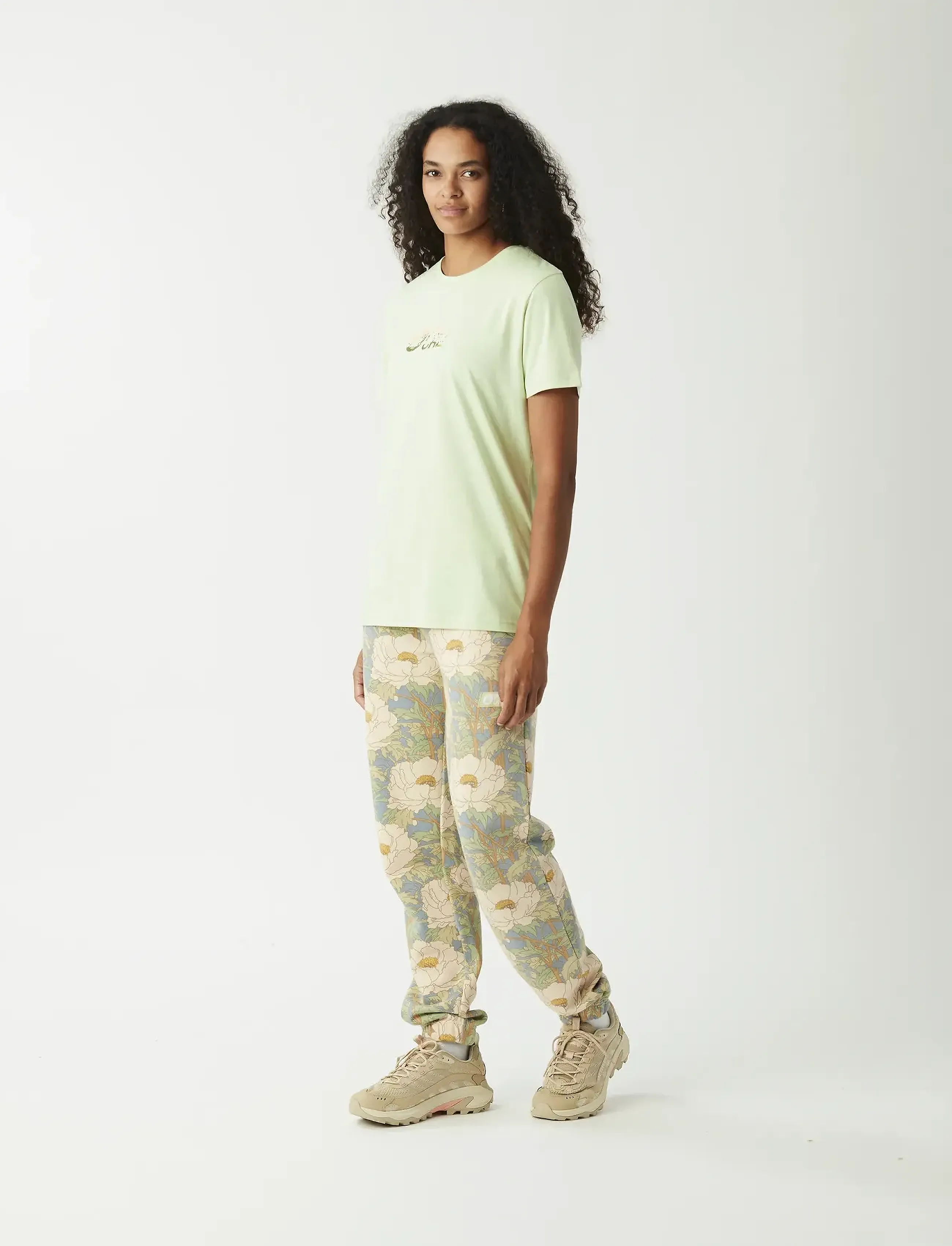 PICTURE ORGANIC CLOTHING - BASEMENT TEE W - t-shirts - a tender green - 4