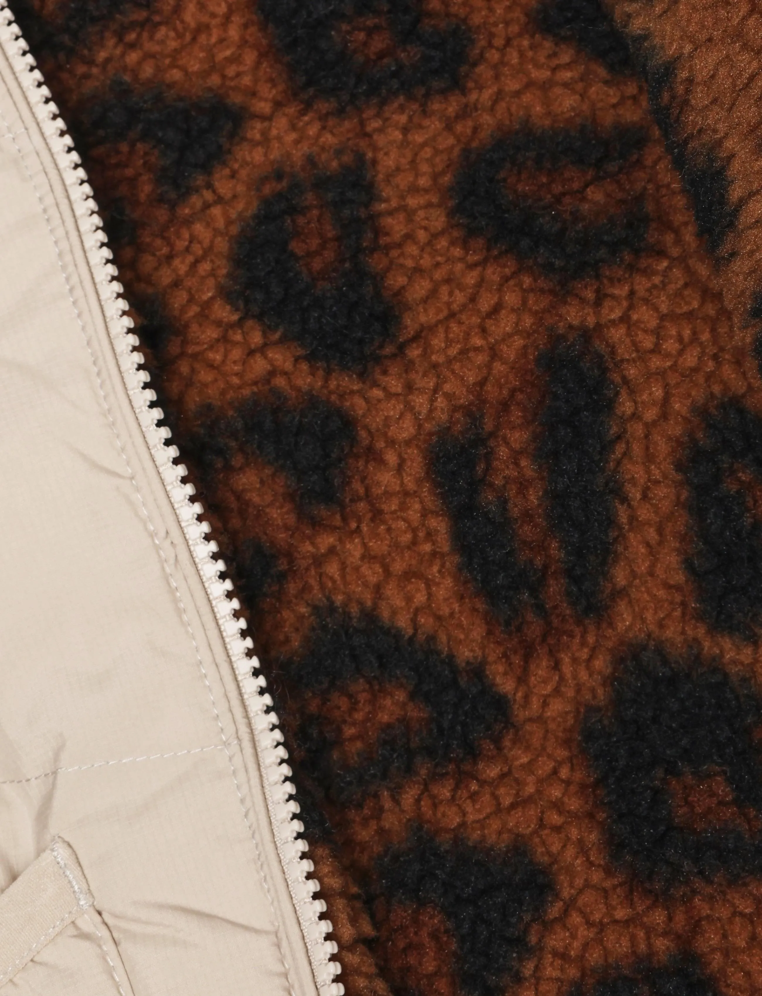 PICTURE ORGANIC CLOTHING - HYLLA REV VEST - outerwear - wild spot print - 4