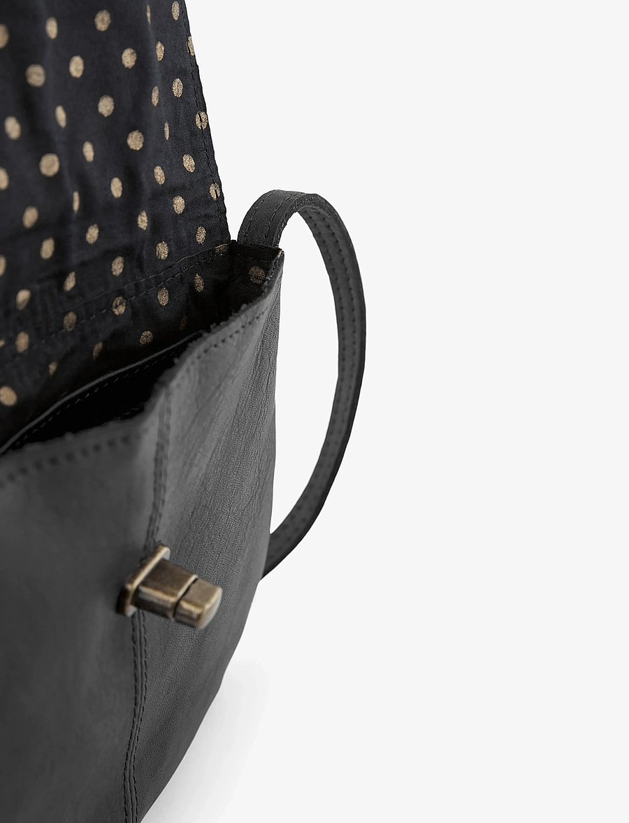 Pieces - PCTOTALLY ROYAL LEATHER PARTY BAG NOOS - umhängetaschen - black - 0