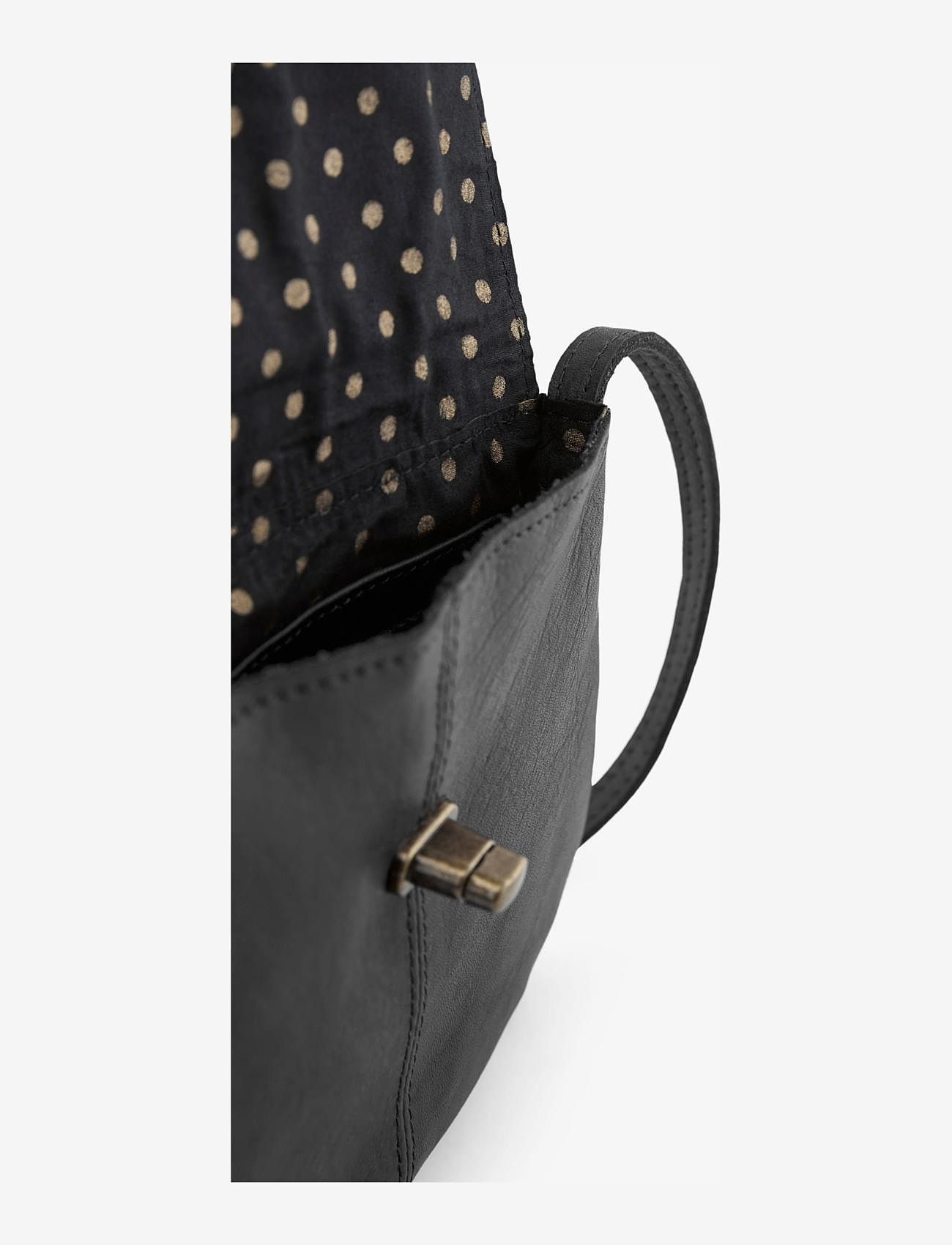 Pieces - PCTOTALLY ROYAL LEATHER PARTY BAG NOOS - crossbody bags - black - 4