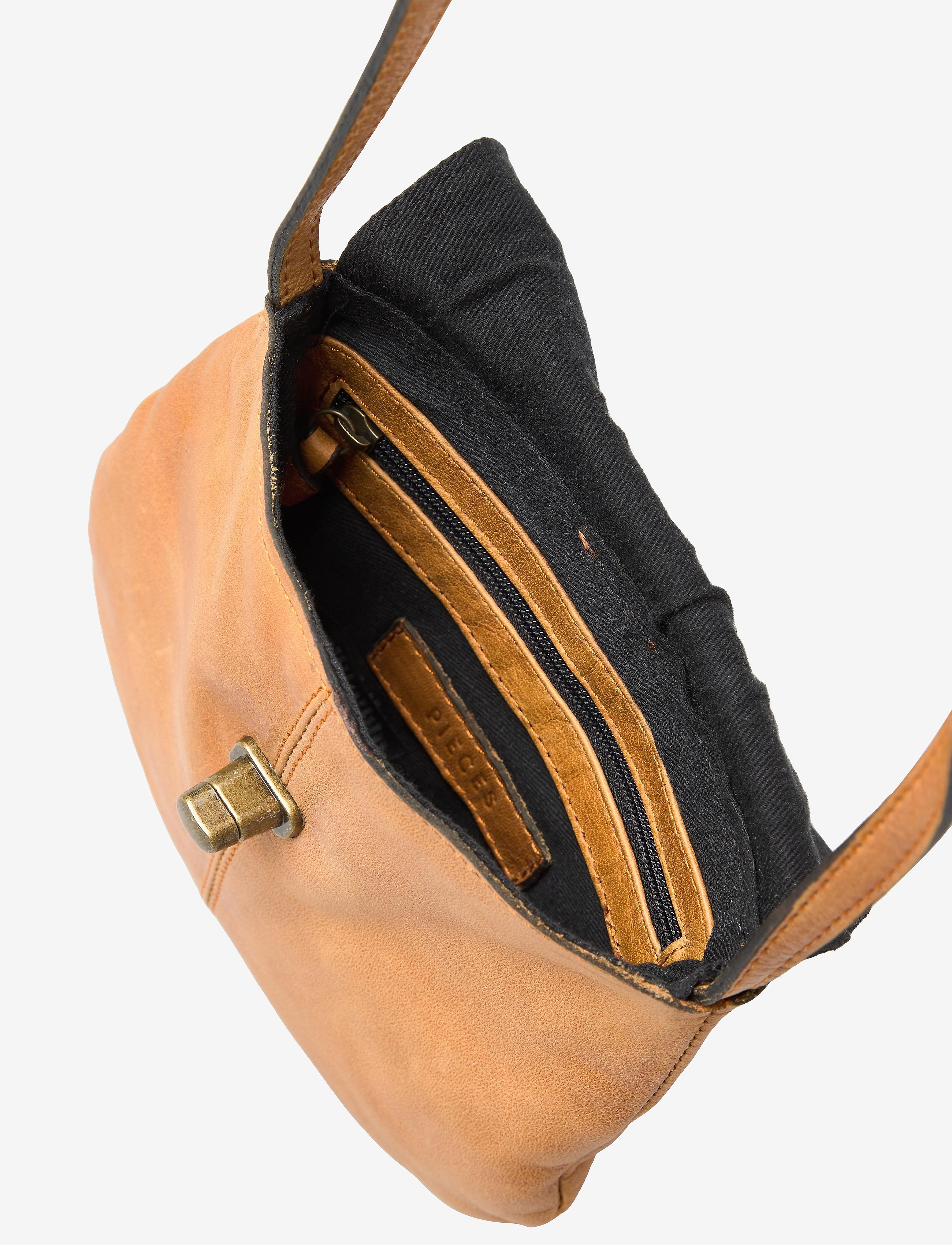Pieces - PCTOTALLY ROYAL LEATHER PARTY BAG NOOS - crossbody bags - cognac - 4