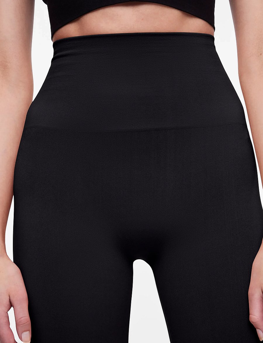 Pieces - PCIMAGINE SHAPEWEAR SHORTS - vormivad püksid ja seelikud - black - 4