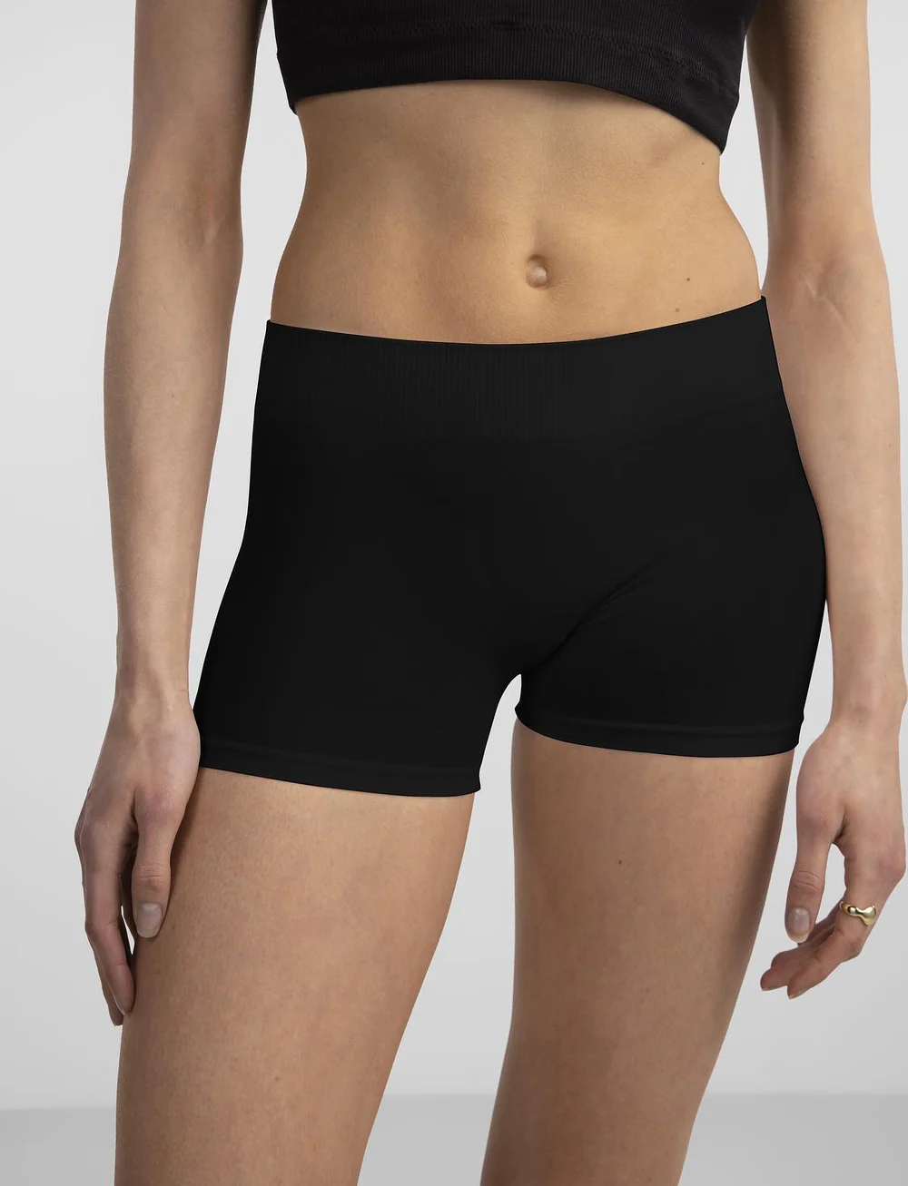 Pieces - PCLONDON MINI SHORTS NOOS BC - natshorts - black - 0