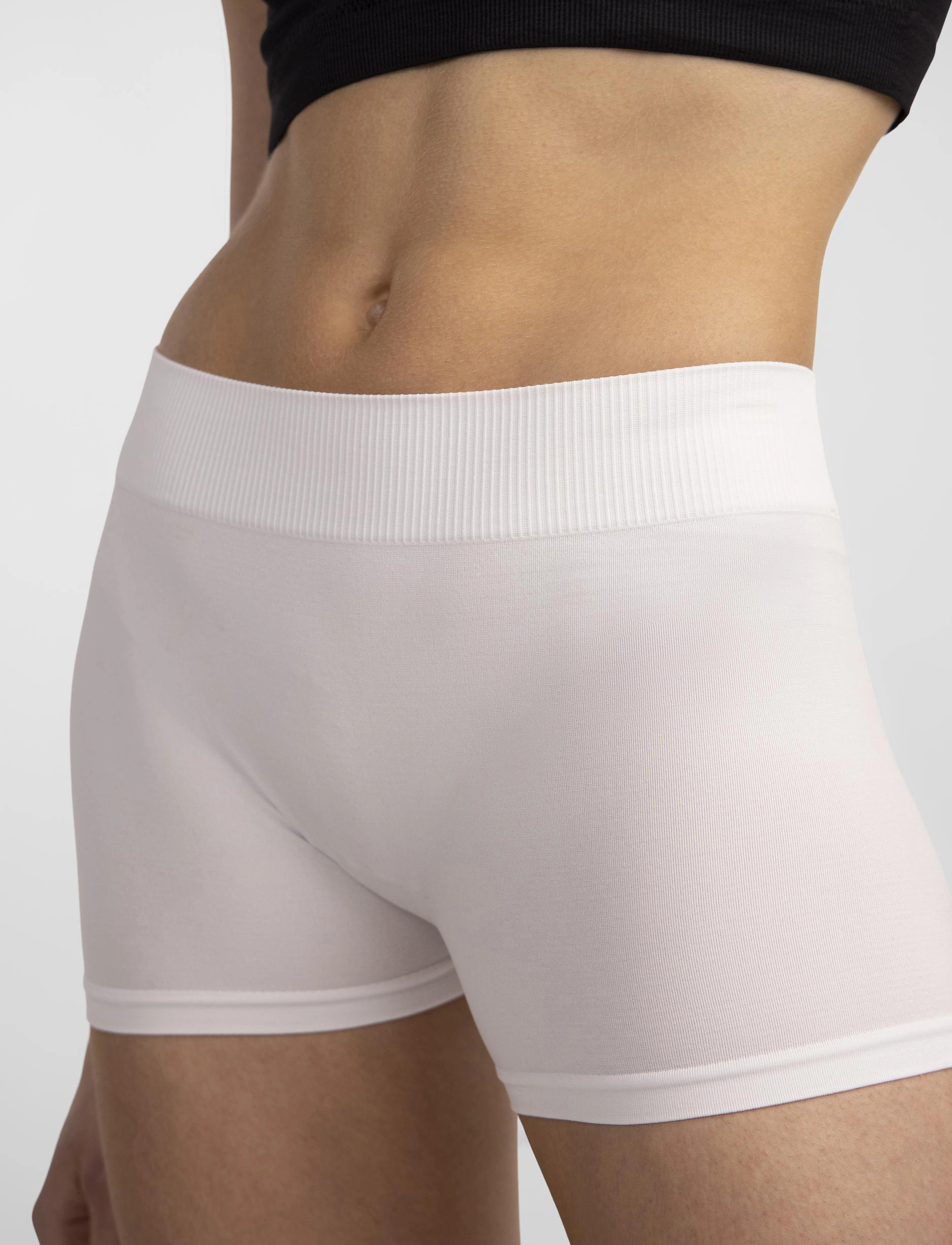 Pieces - PCLONDON MINI SHORTS NOOS BC - shorts - bright white - 5