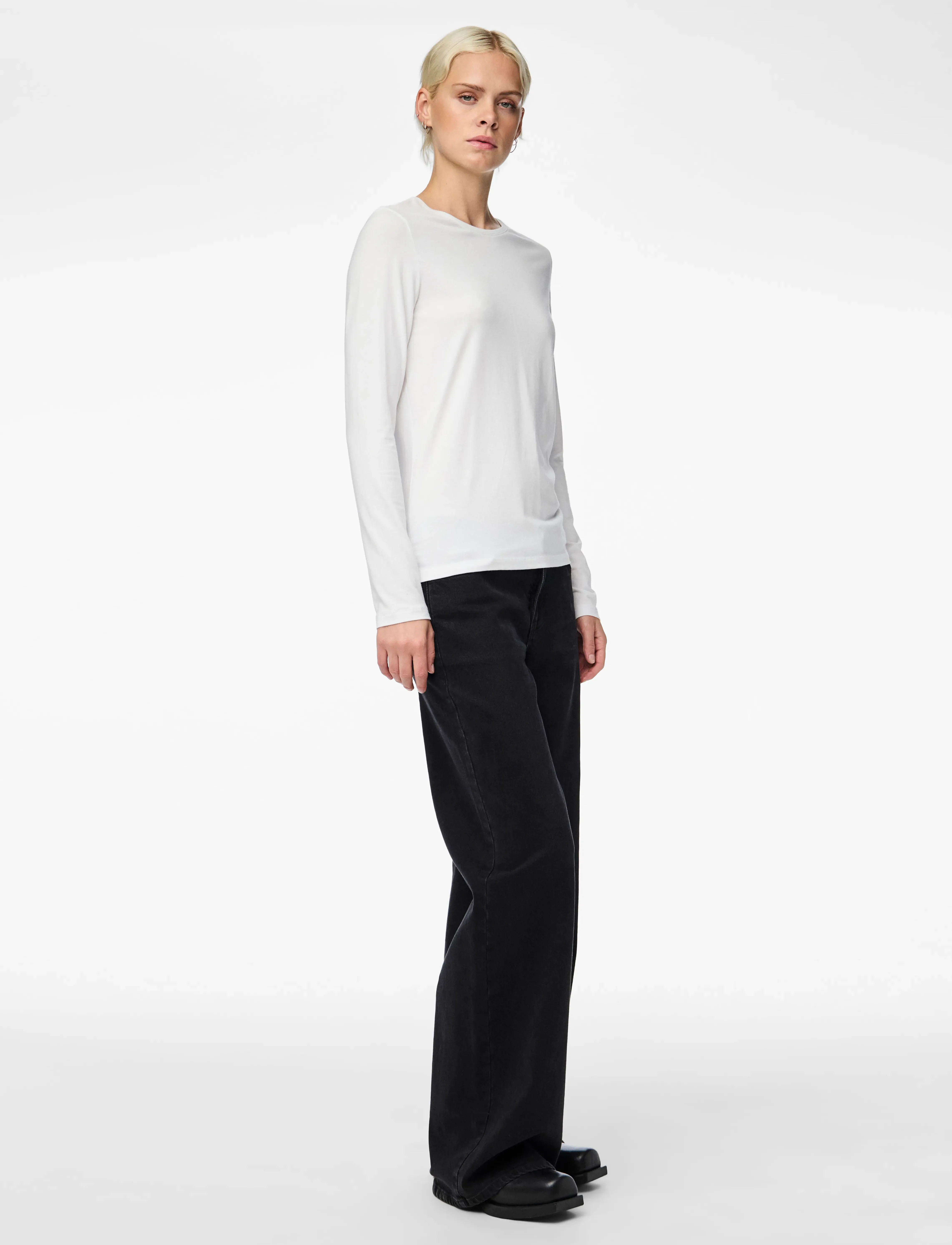 Pieces - PCSIRENE LS TEE JRS NOOS BC - tops - bright white - 4