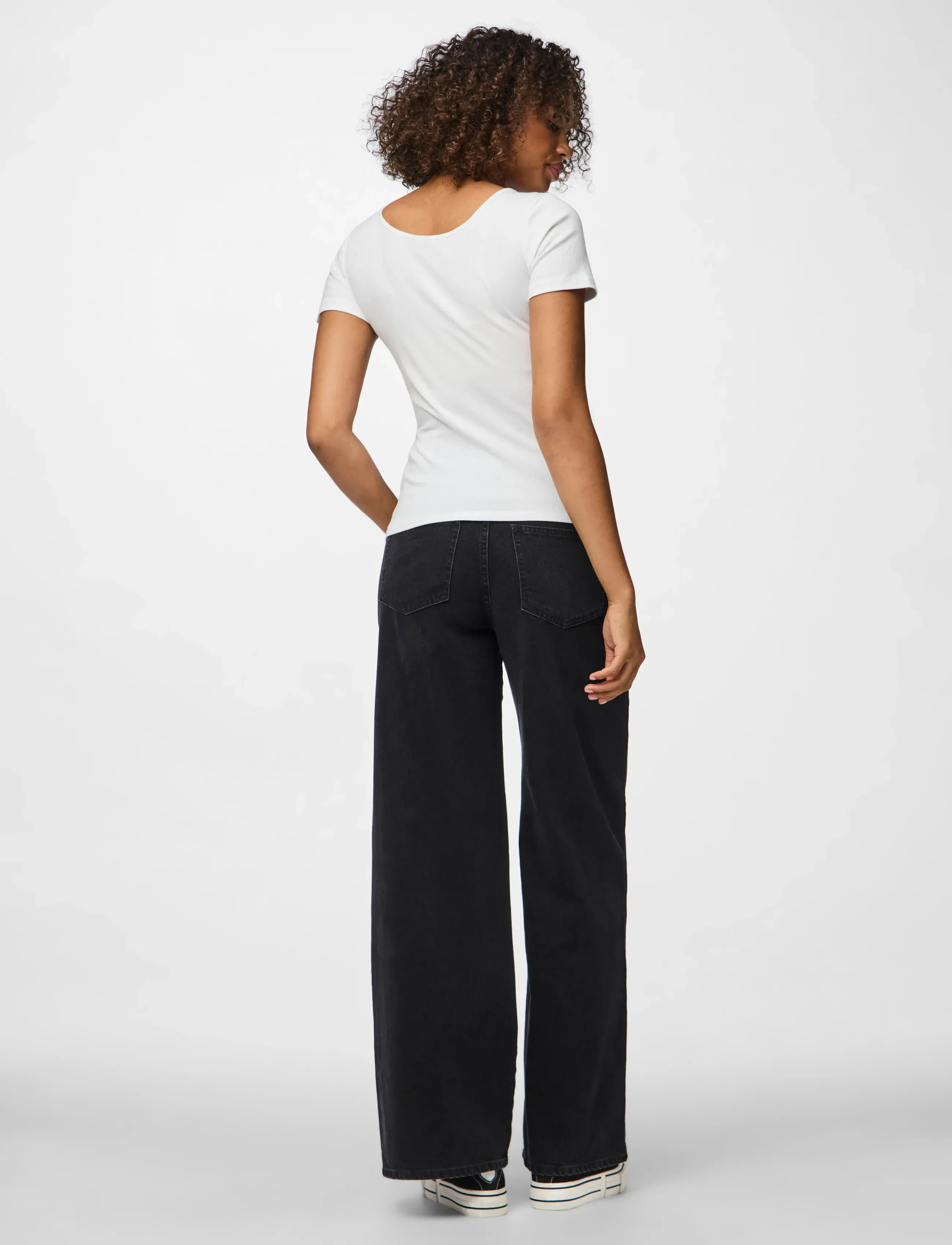 Pieces - PCKITTE SS TOP JRS NOOS BC - kurzärmelige blusen - bright white - 3