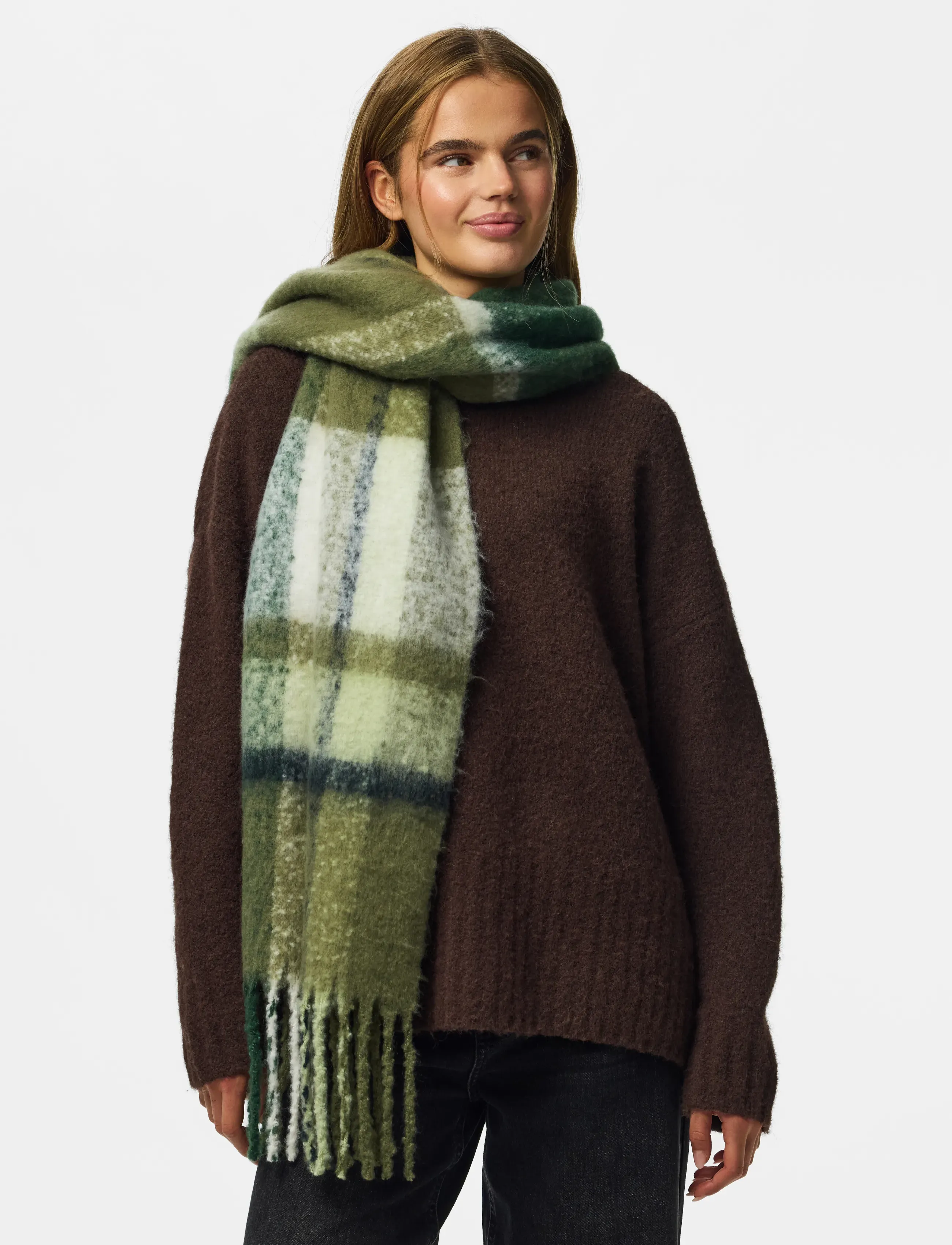 Pieces PCBEA LONG SCARF NOOS BC - Scarves - DEEP LICHEN GREEN / khaki/green