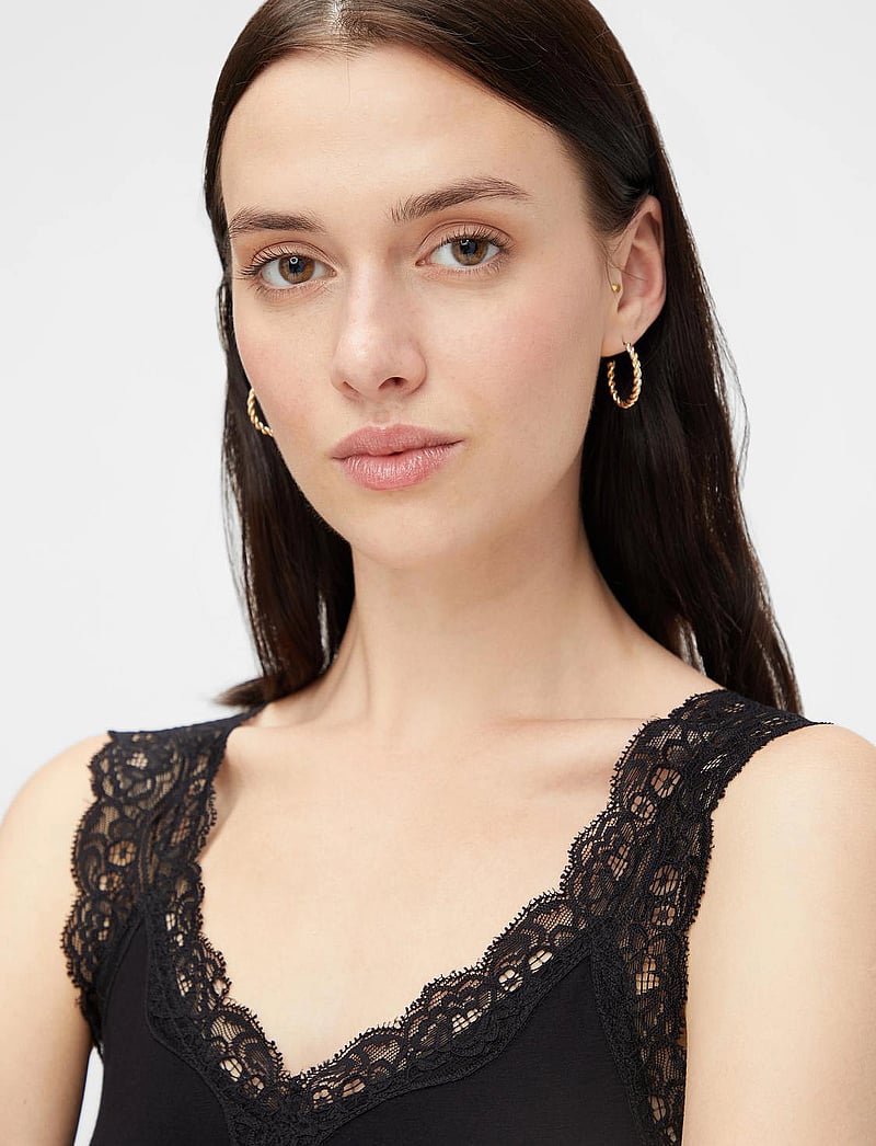 Pieces - PCBARBERA LACE TOP JRS NOOS BC - topid ja varrukateta alussärgid - black - 4