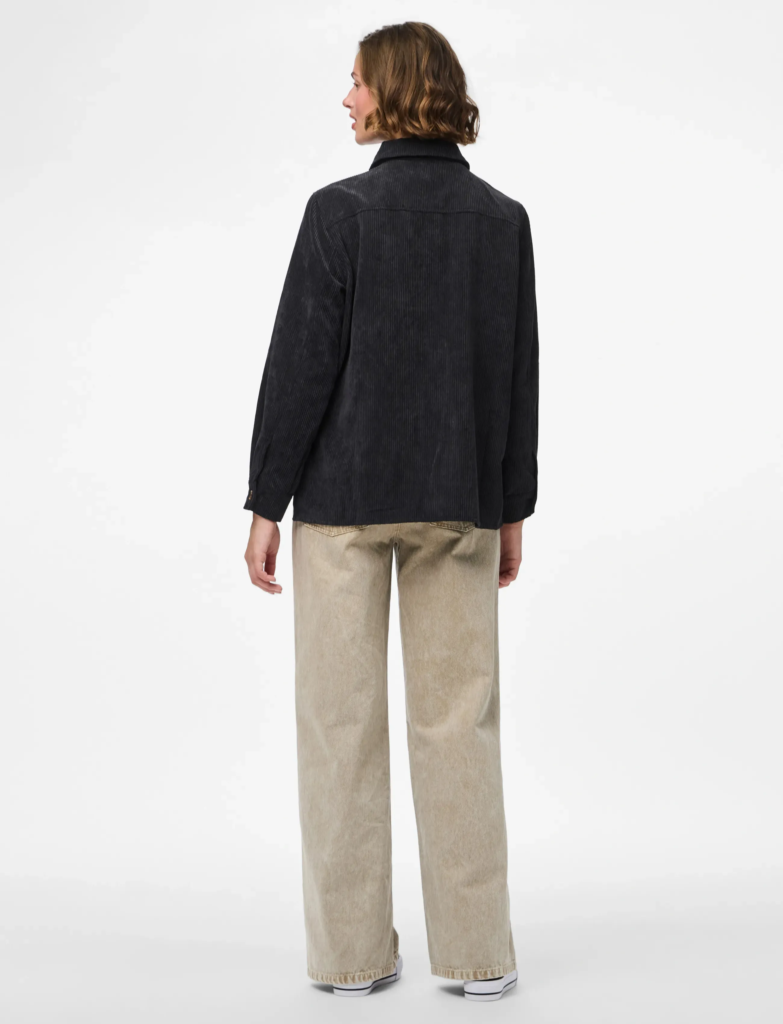 Pieces - PCEFFI LS  CORDUROY SHIRT WVN NOOS BC - overshirts - black - 3