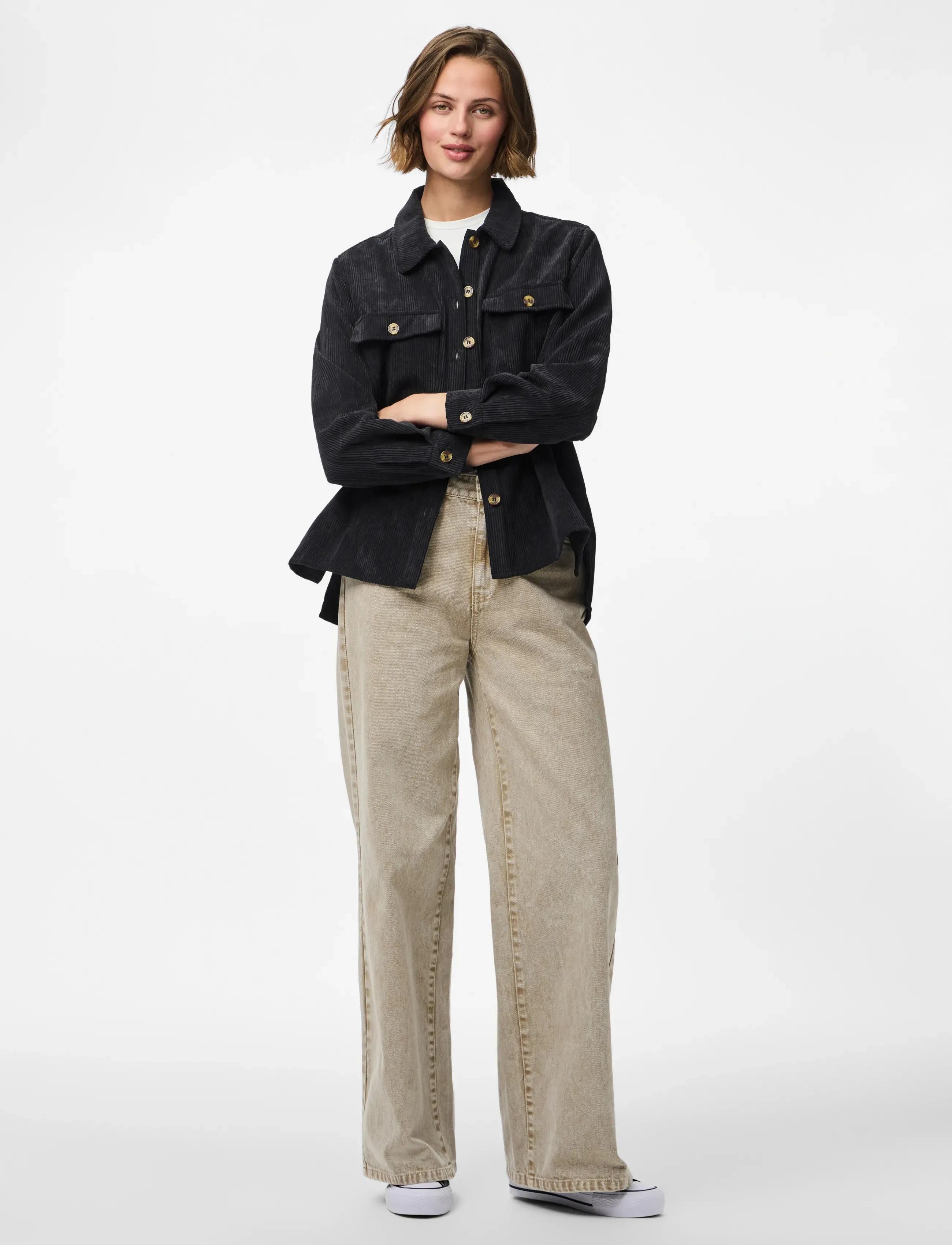 Pieces - PCEFFI LS  CORDUROY SHIRT WVN NOOS BC - overshirts - black - 4