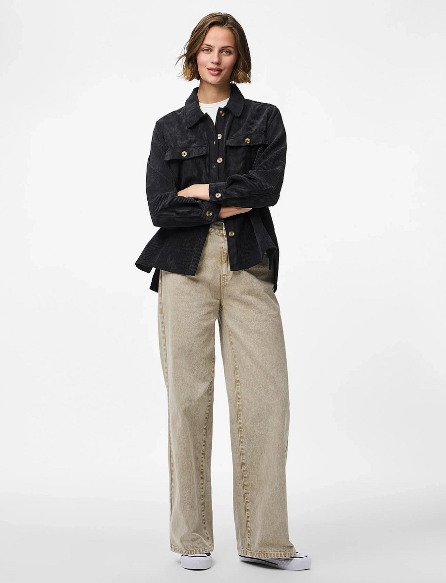 Pieces - PCEFFI LS CORDUROY SHIRT WVN NOOS BC - overshirts - black - 4