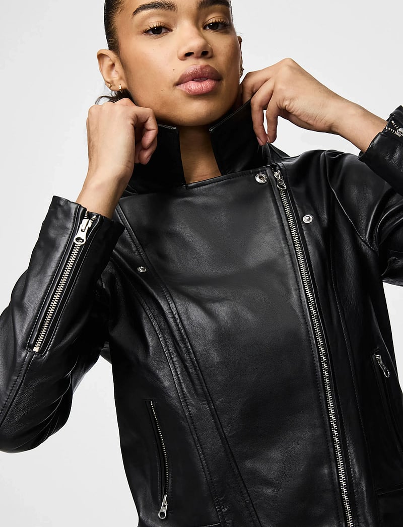 Pieces - PCSUSSE LEATHER JACKET NOOS - spring jackets - black - 5