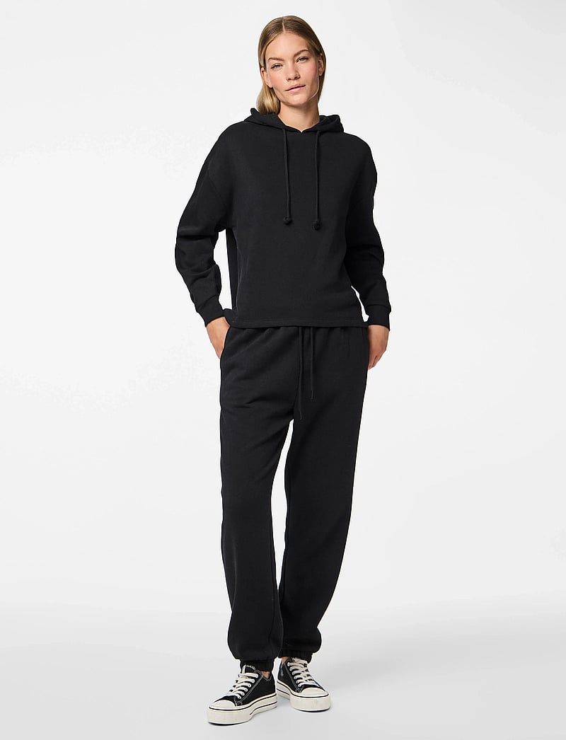 Pieces - PCCHILLI HW SWEAT PANTS NOOS BC - hverdags stil - black - 0