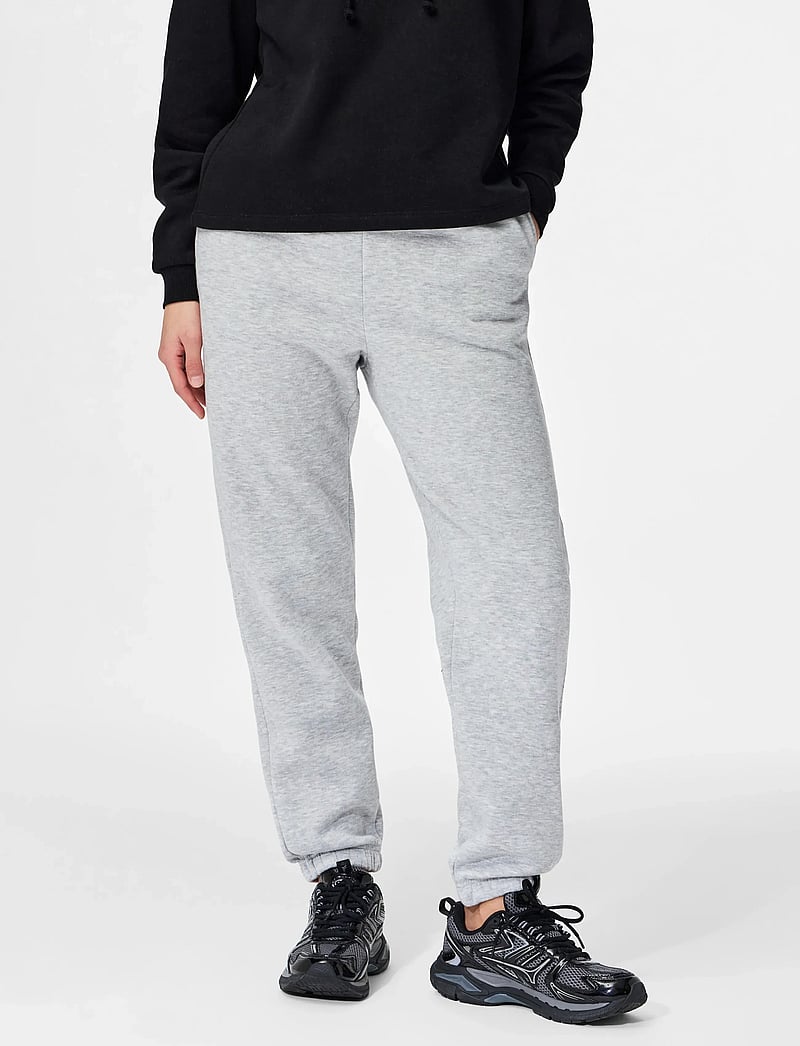 Pieces - PCCHILLI HW SWEAT PANTS NOOS BC - arkityyli - light grey melange - 0