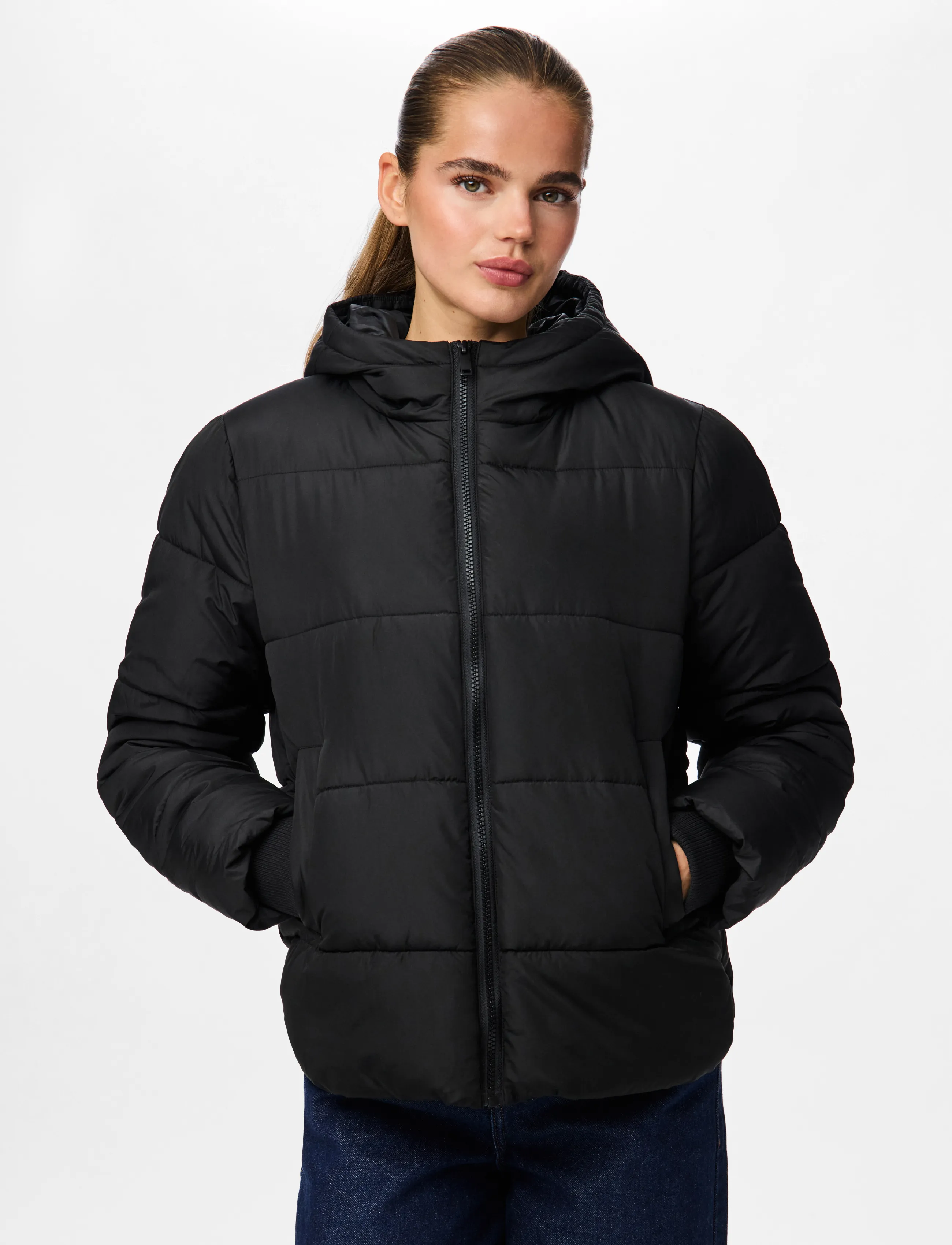 Pieces PCBEE NEW SHORT PUFFER JACKET NOOS BC - Down jackets - BLACK / black