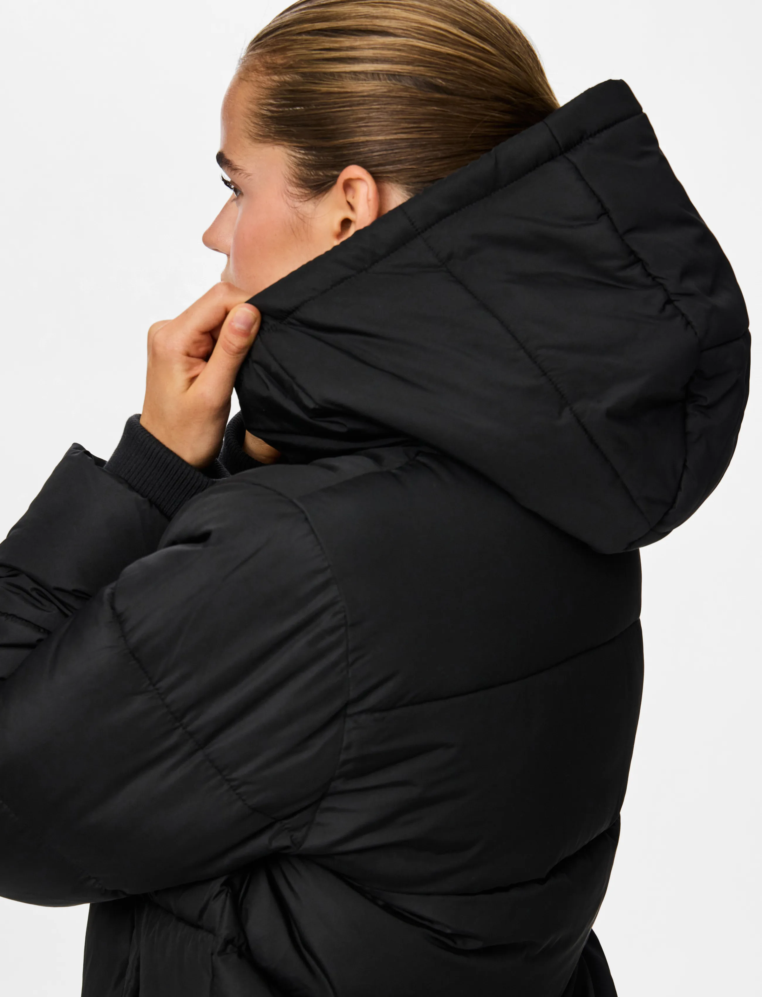 Pieces - PCBEE NEW SHORT PUFFER JACKET NOOS BC - winter jacket - black - 5