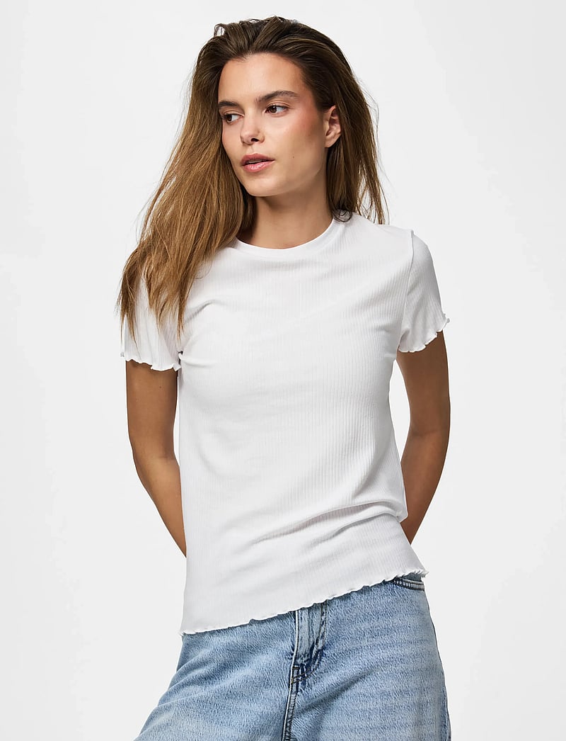 Pieces - PCNICCA SS O-NECK TOP JRS NOOS - t-shirts - bright white - 0