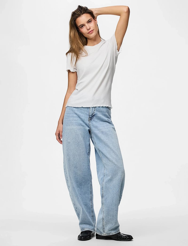 Pieces - PCNICCA SS O-NECK TOP JRS NOOS - t-shirts - bright white - 4