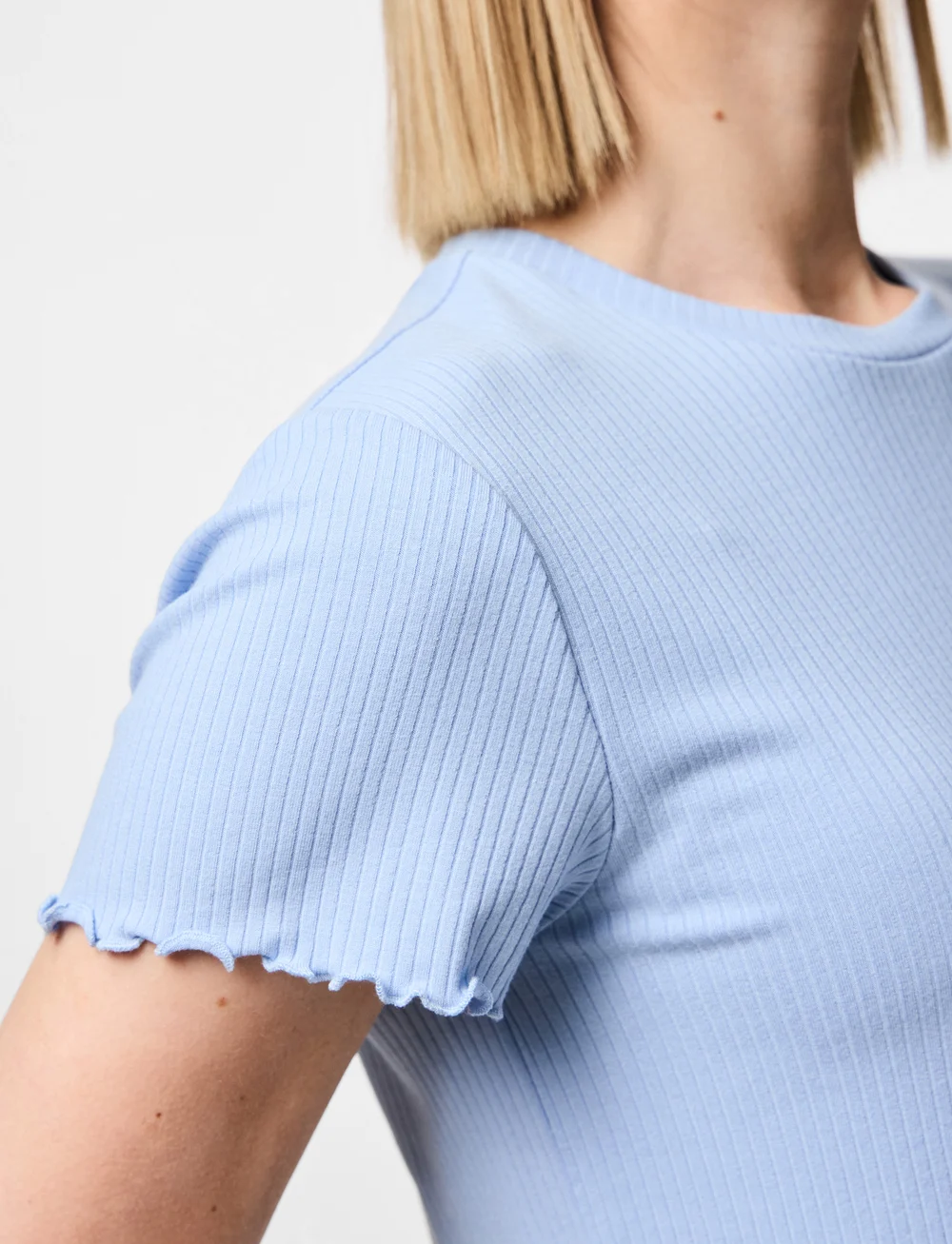Pieces - PCNICCA SS O-NECK TOP JRS NOOS - t-shirts - cashmere blue - 4