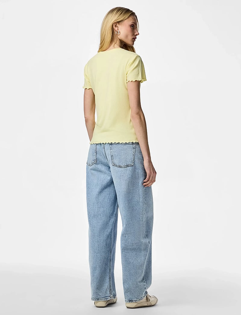 Pieces - PCNICCA SS O-NECK TOP JRS NOOS - t-shirts - french vanilla - 3