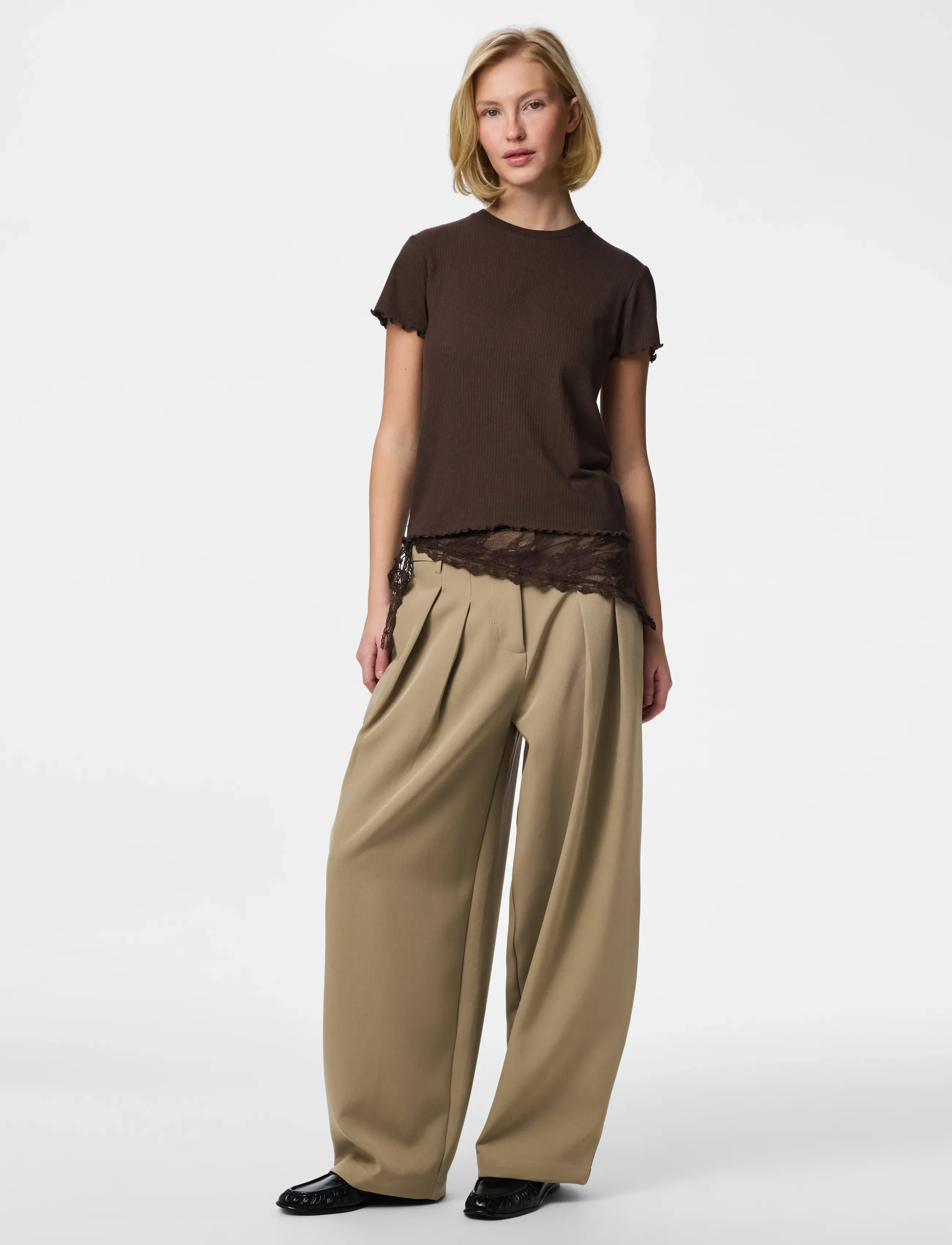 Pieces - PCNICCA SS O-NECK TOP JRS NOOS - t-shirts - hot fudge - 4