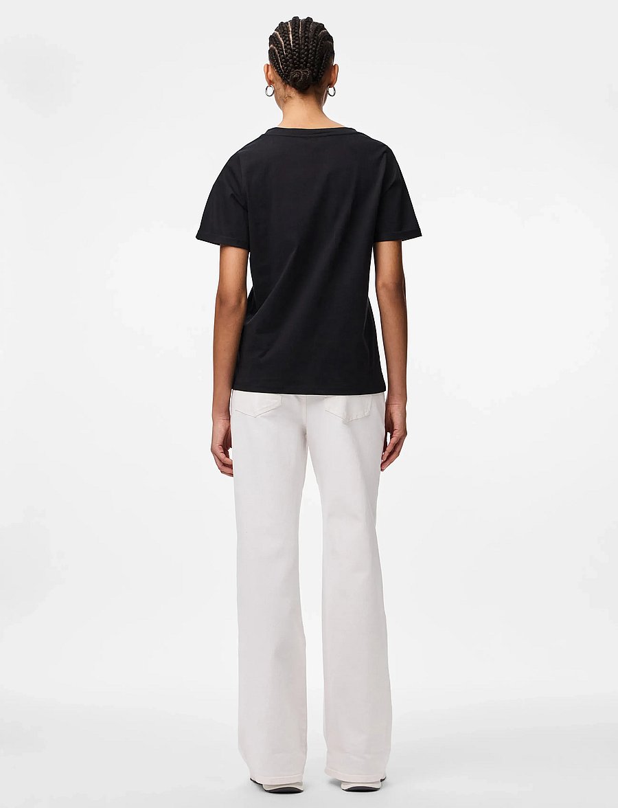 Pieces - PCRIA SS V-NECK SOLID TEE JRS NOOS BC - t-shirts - black - 3