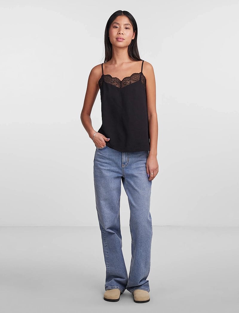 Pieces - PCTIFFANY STRAP LACE TOP WVN NOOS BC - Ärmellose tops - black - 4