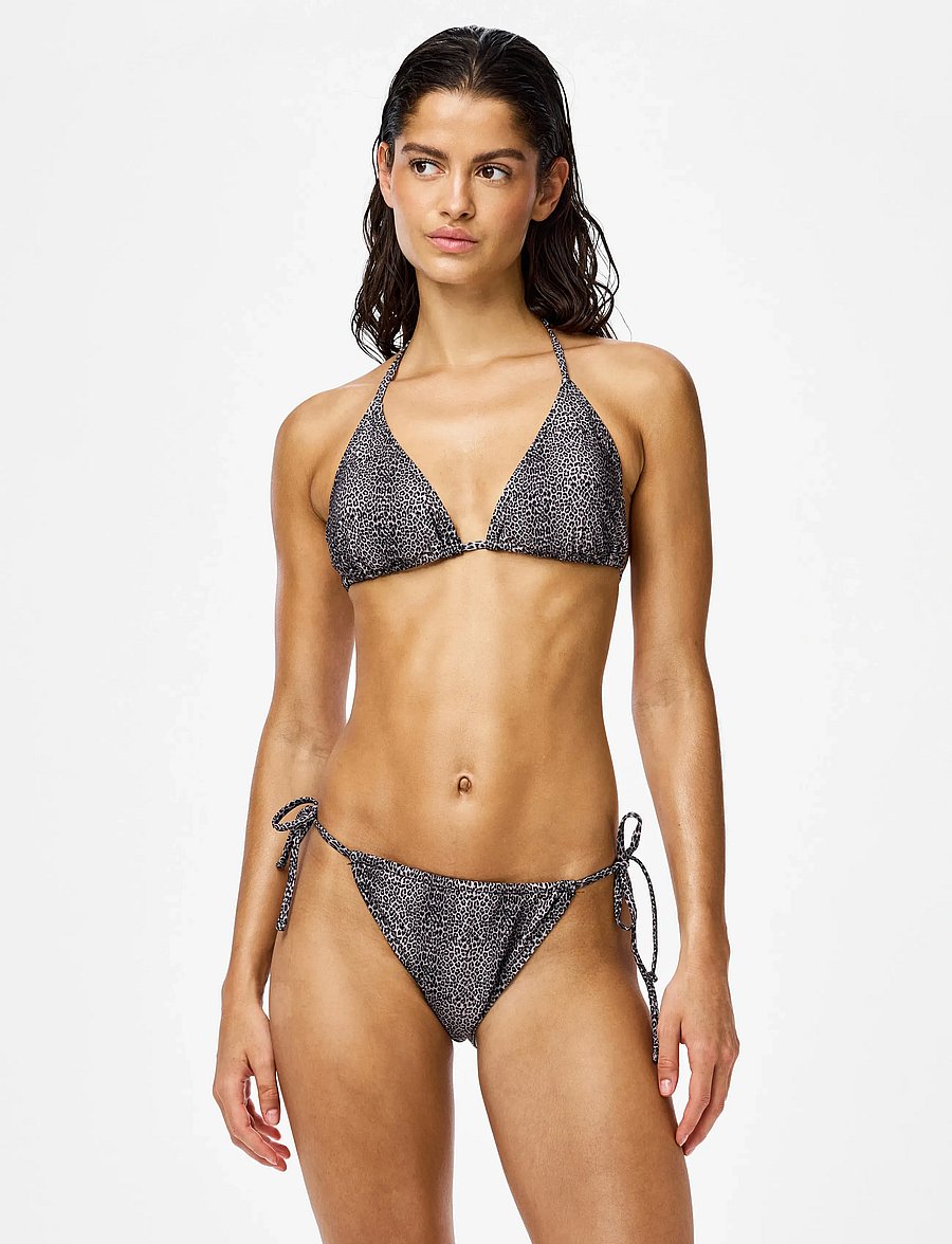 Pieces - PCBAOMI BIKINI TRIANGLE BRA SWW BC - dreieck-bikini-oberteile - black - 0