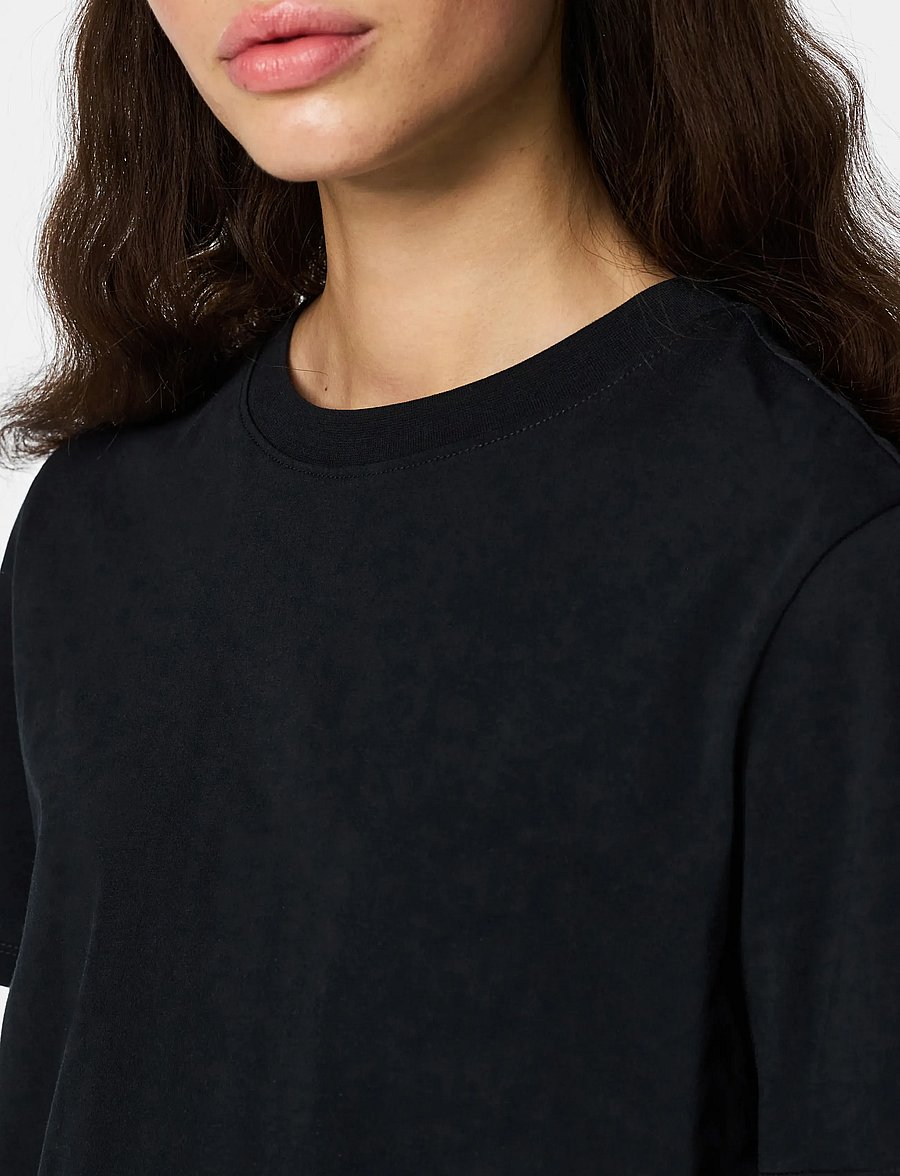 Pieces - PCRIA SS SOLID TEE JRS NOOS BC - t-särgid - black - 5