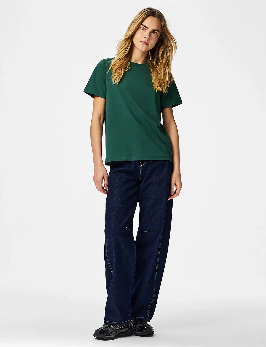 Pieces - PCRIA SS SOLID TEE JRS NOOS BC - t-shirts - trekking green - 4