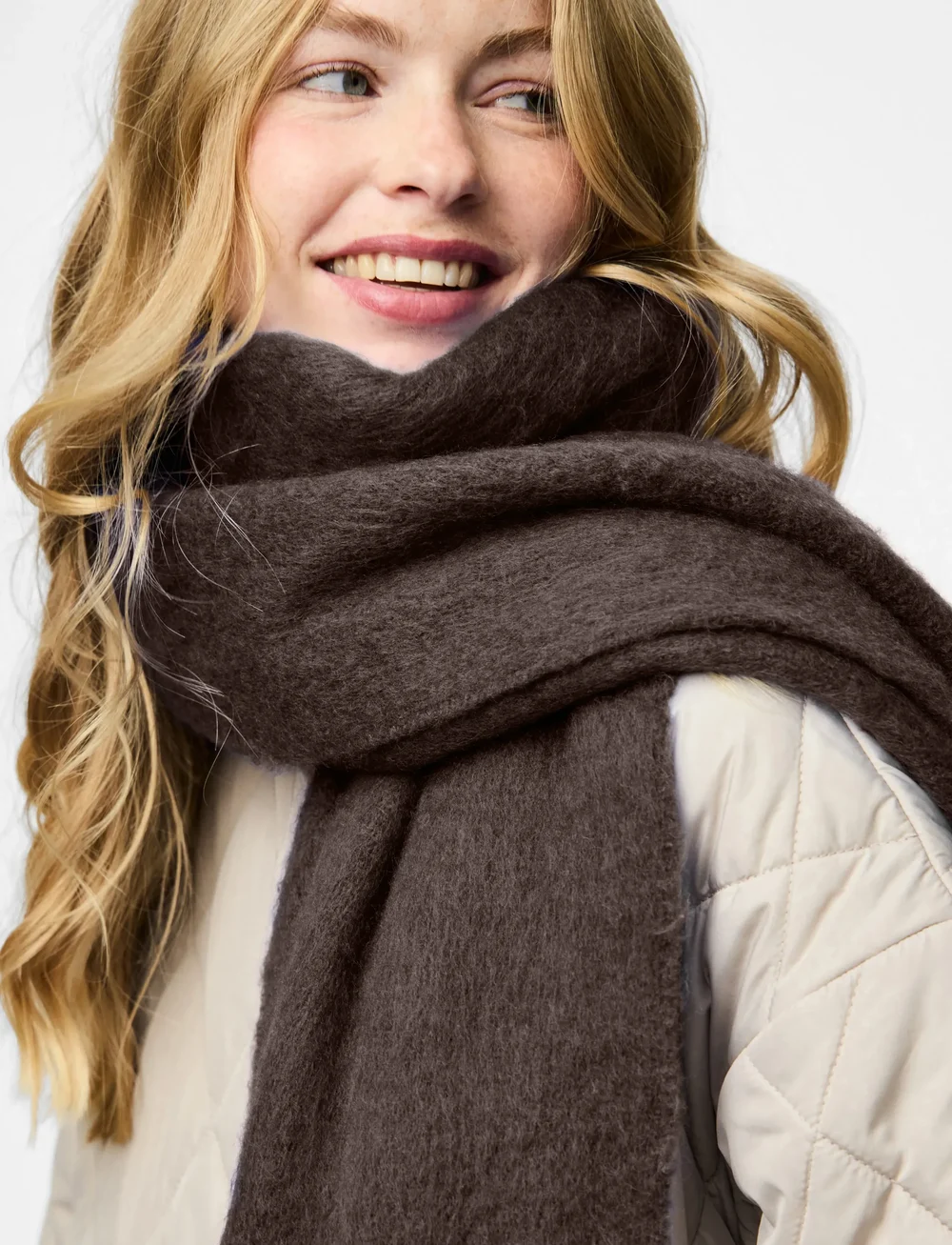 Pieces - PCNIKITA LONG SCARF NOOS BC - halsdukar - hot fudge - 4