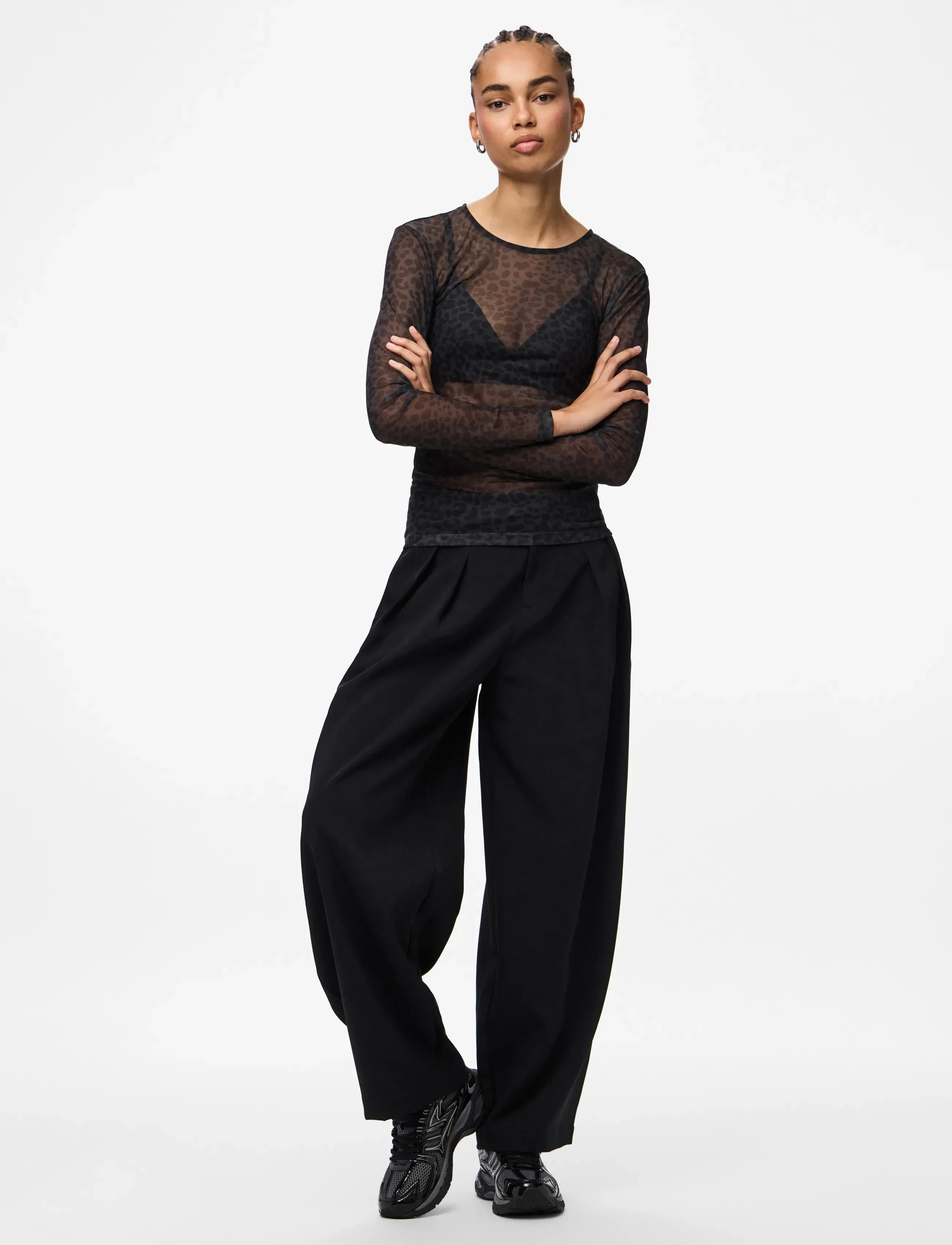 Pieces - PCNINNI LS MESH TOP JRS NOOS BC - langerma toppar - black - 4