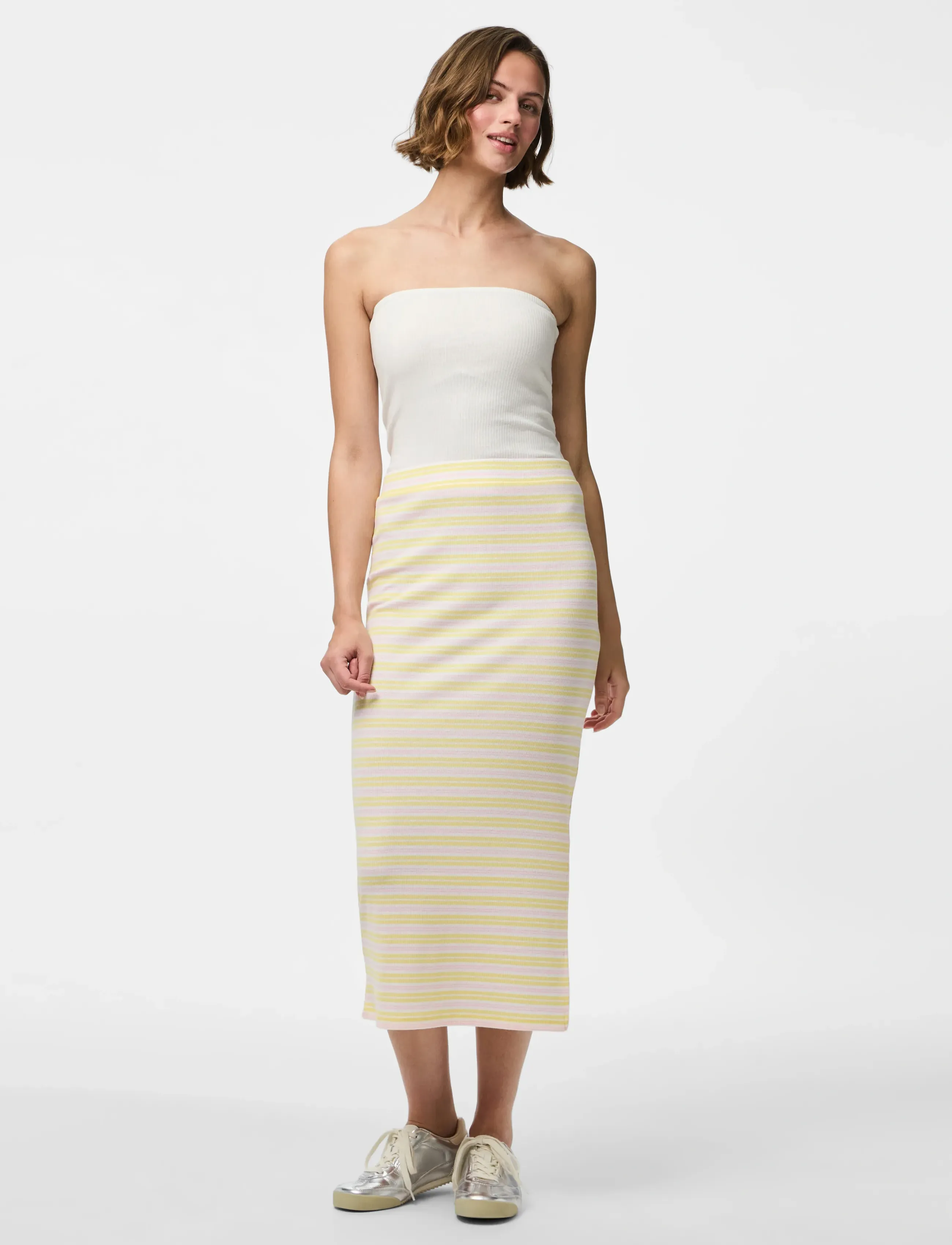 Pieces - PCJAYJAY HW SLIT SKIRT D2D - midi skirts - pale banana - 4