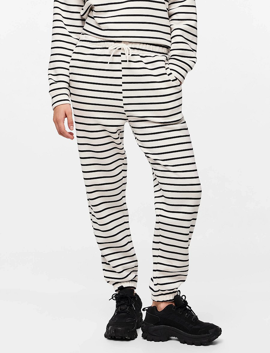Pieces - PCCHILLI HW SWEAT PANTS STRIPES NOOS BC - pyjamahosen - cloud dancer - 0