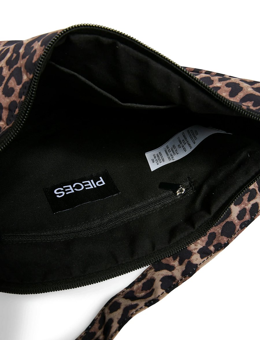 Pieces - PCAMANDA BUMBAG NOOS - mittistöskur - black - 4