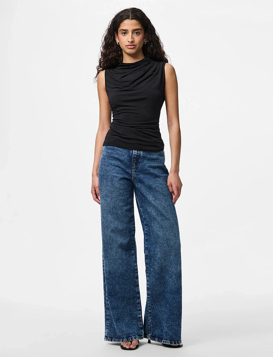 Pieces - PCMADISON SL DRAPED TOP JRS NOOS BC - Ärmellose blusen - black - 4