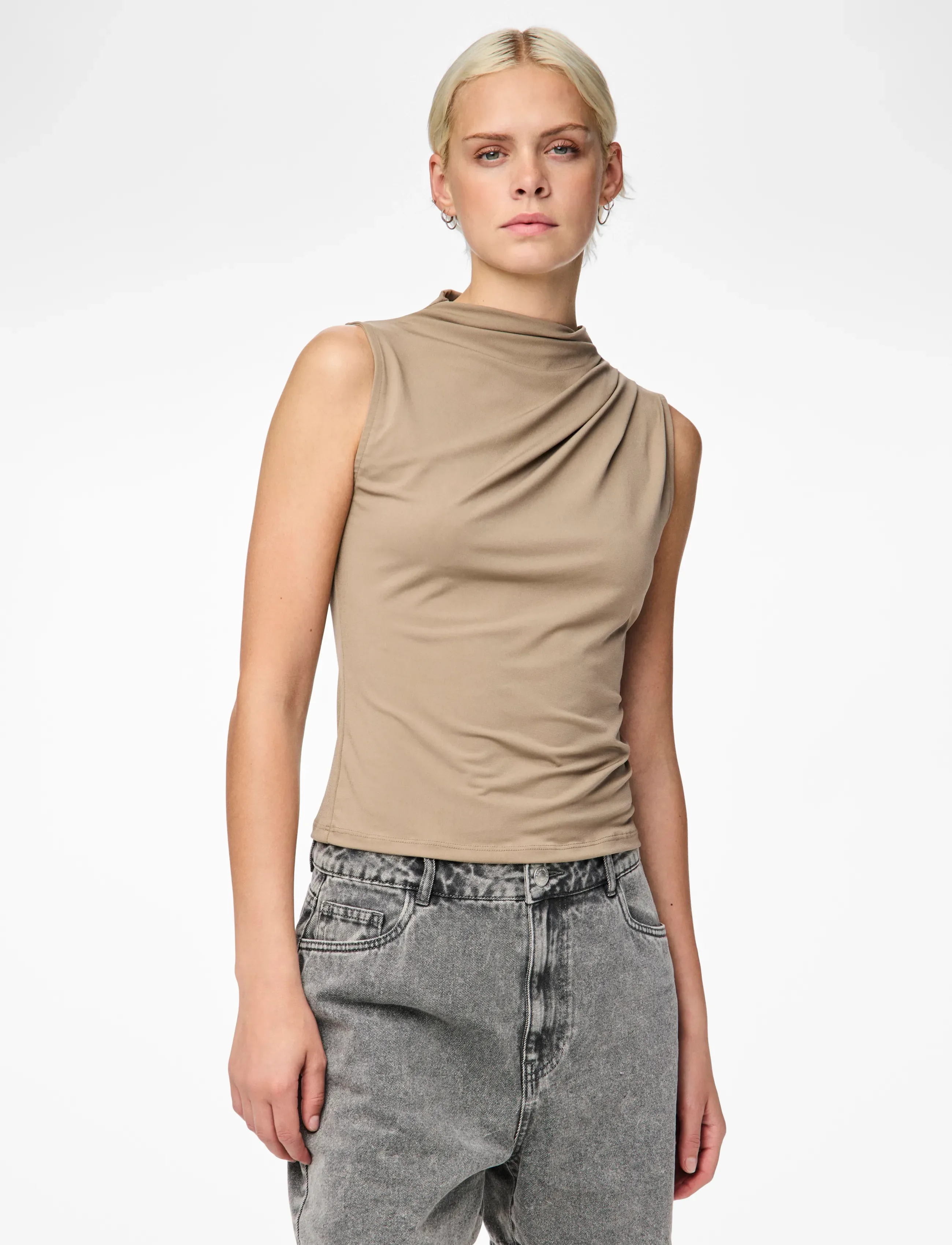 Pieces PCMADISON SL DRAPED TOP JRS NOOS BC - Kleidung - TAUPE GRAY / beige
