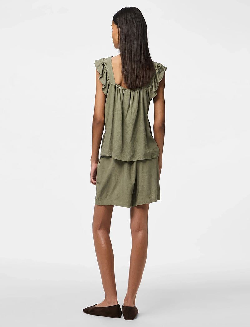 Pieces - PCPIA MW SHORTS WVN NOOS - hørshorts - deep lichen green - 3