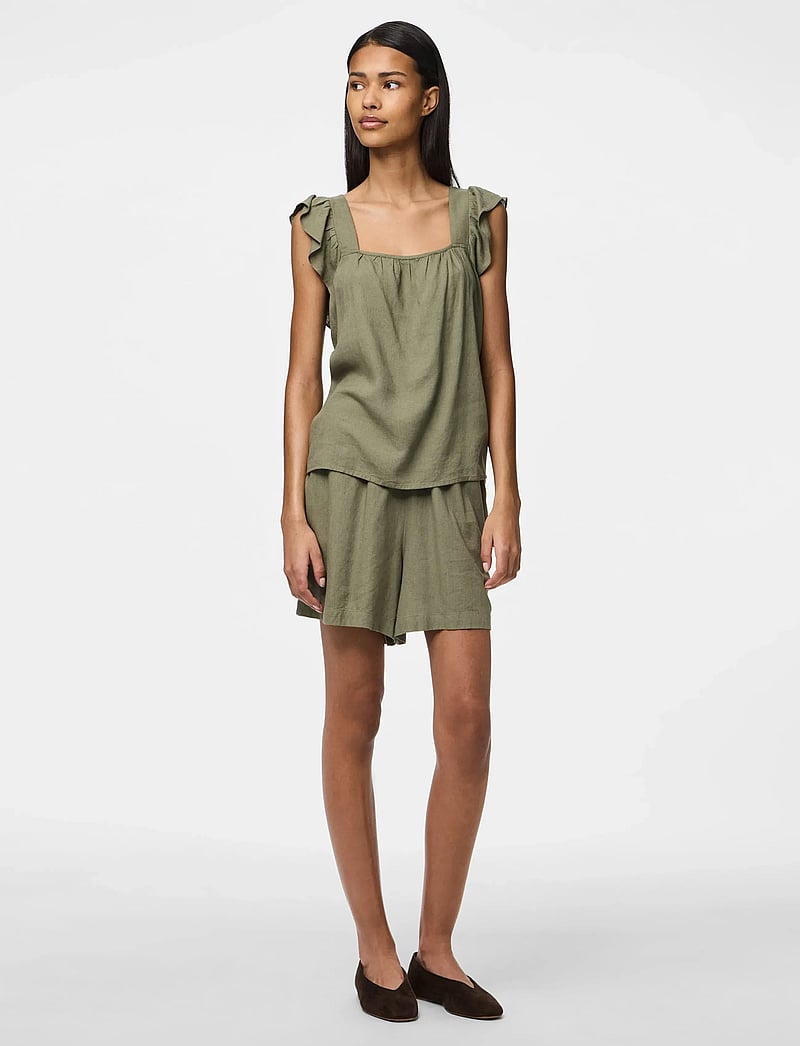 Pieces - PCPIA MW SHORTS WVN NOOS - hørshorts - deep lichen green - 4