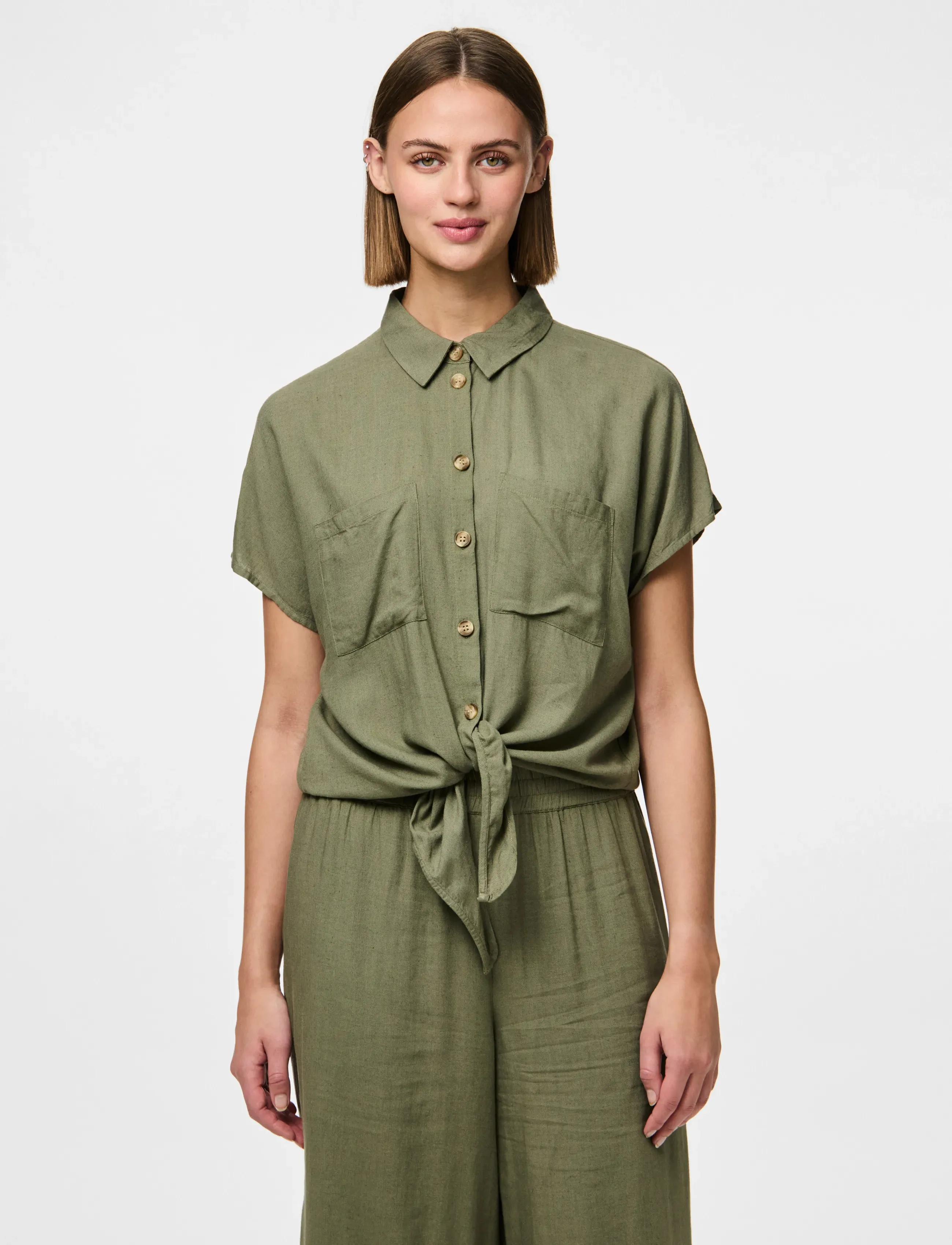 Pieces PCPIA SS TIE SHIRT WVN NOOS - Särgid - DEEP LICHEN GREEN / green