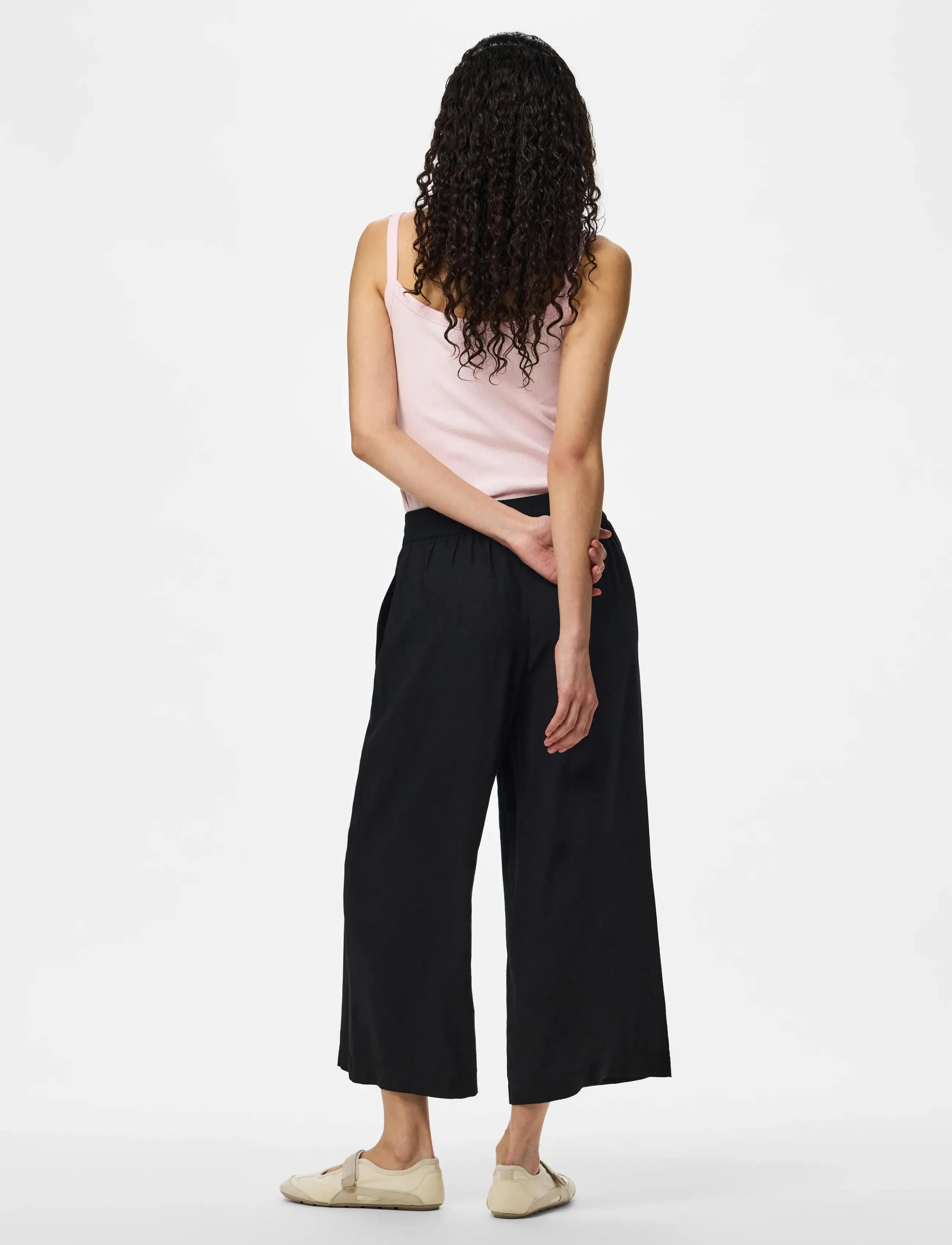 PIECES Pcpia Hw Wide Culotte Wvn Noos linnebyxor dam – bild 2