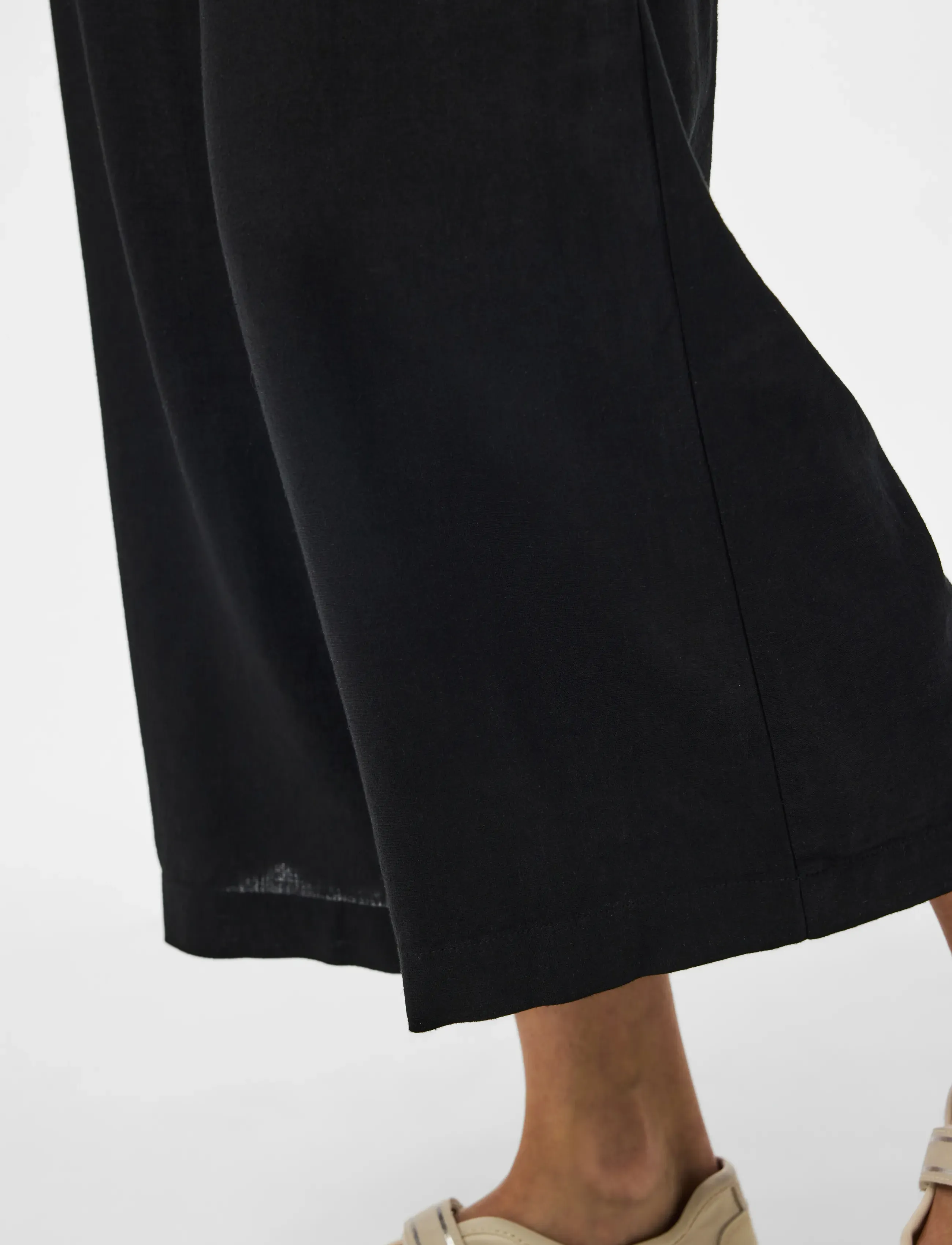 PIECES Pcpia Hw Wide Culotte Wvn Noos linnebyxor dam – bild 5