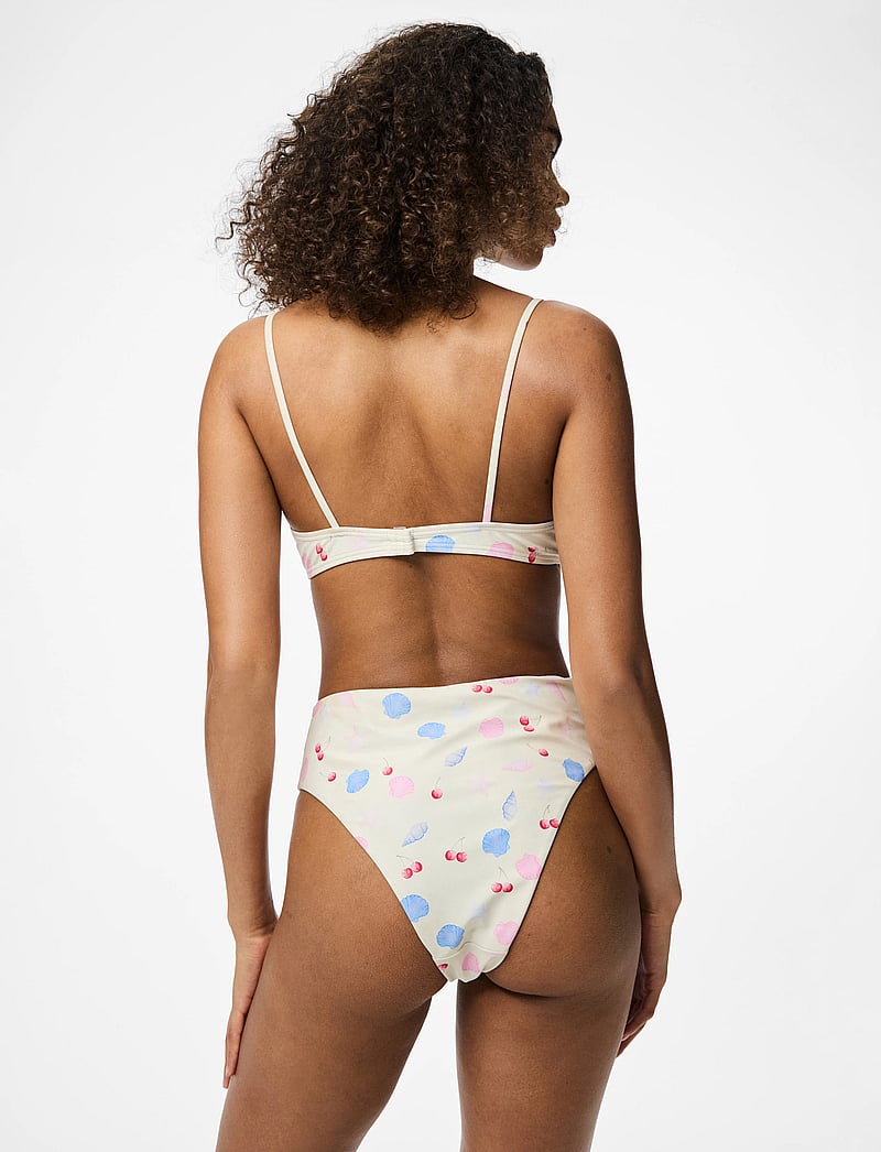 Pieces - PCLIPPA ULTRA HW BRIEF BC - kõrge pihaga bikiinid - cloud dancer - 3