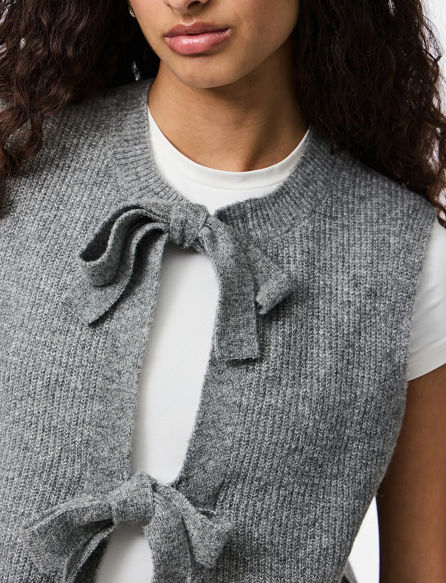 Pieces - PCSILLY SL REV TIE VEST KNIT NOOS BC - kootud vestid - medium grey melange - 4