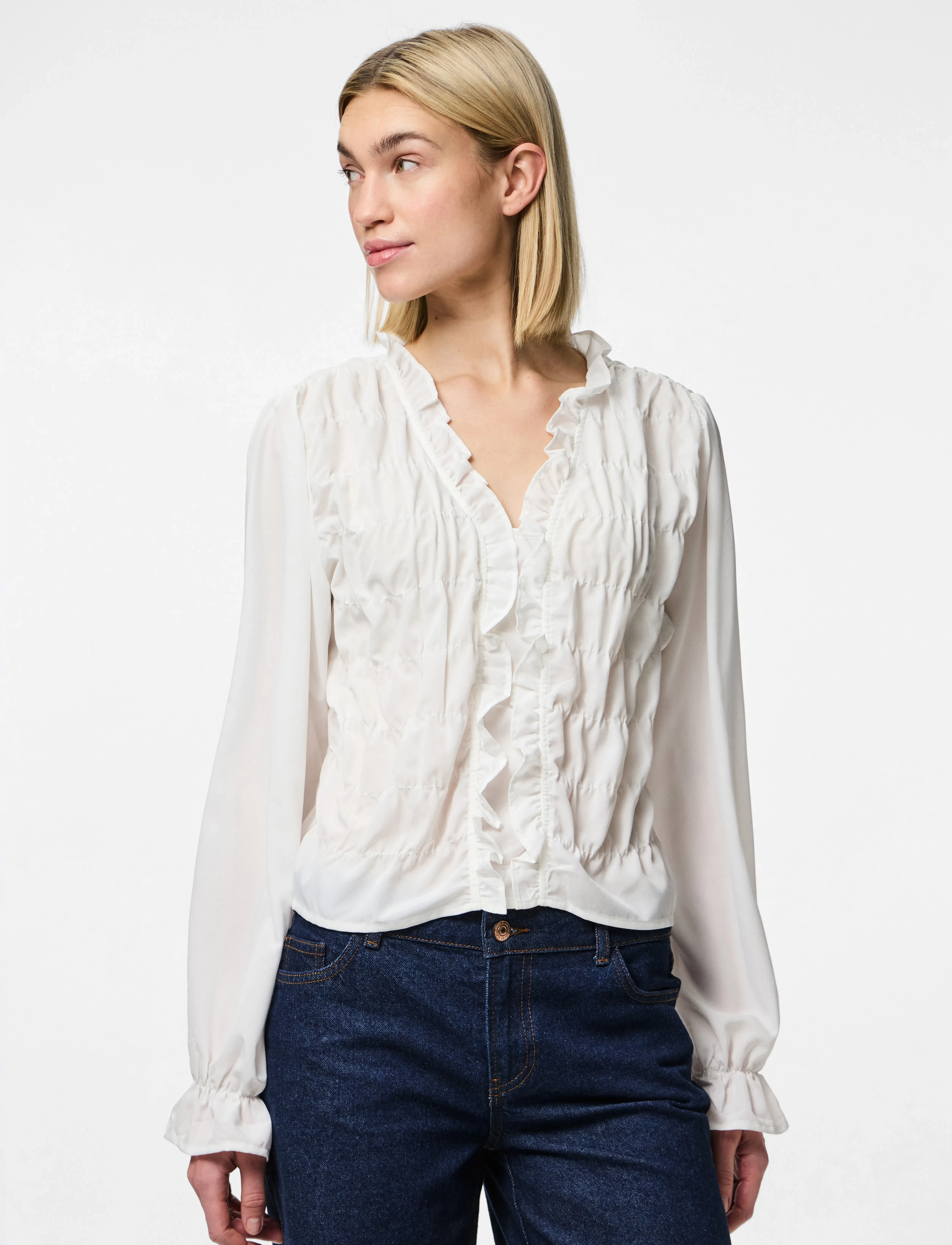 Pieces - PCDEMMIE LS V-NECK FRILL BLOUSE D2D WVN - bright white - 5