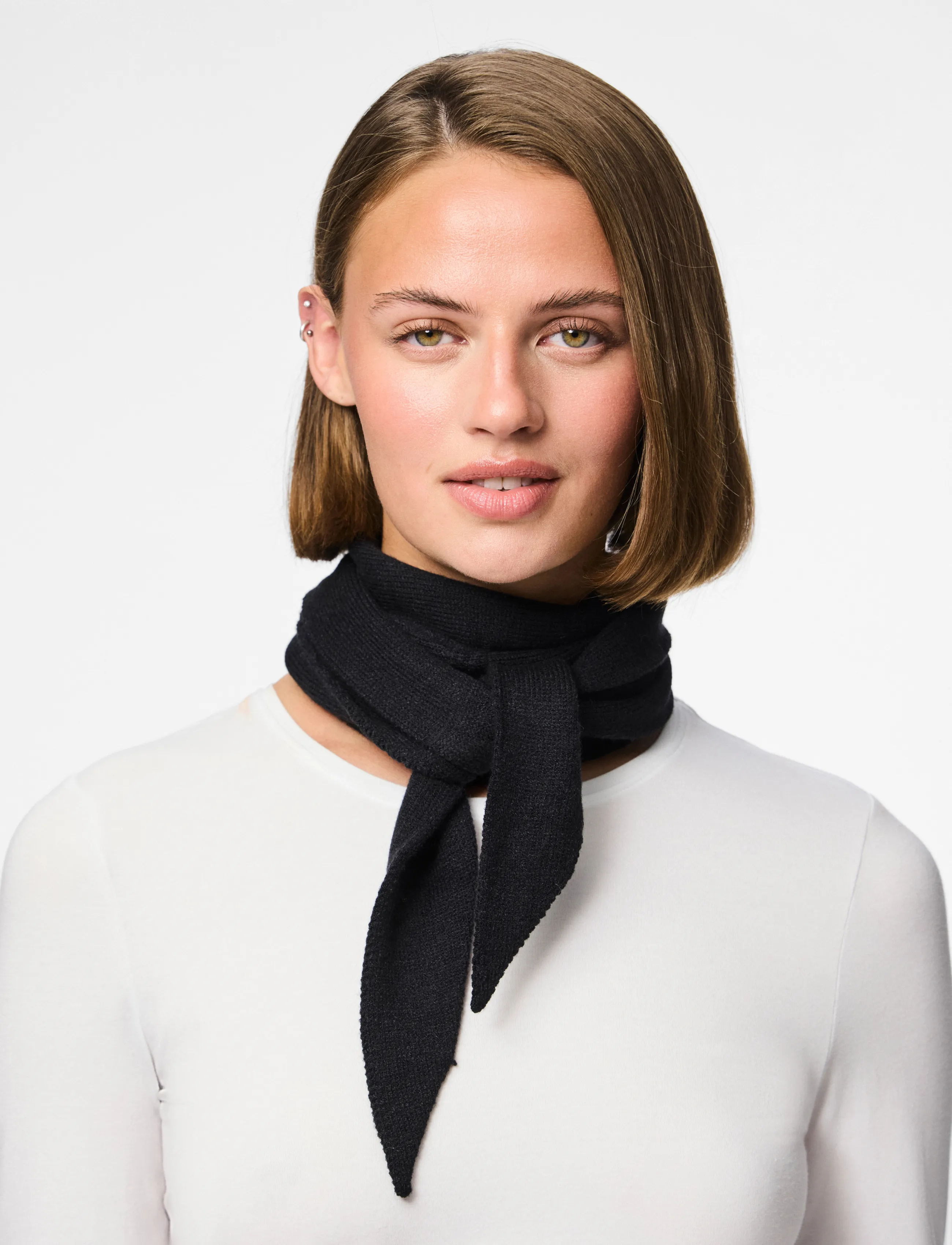 Pieces PCKOMMA TRIANGLE SCARF NOOS BC - Pieces - BLACK / black