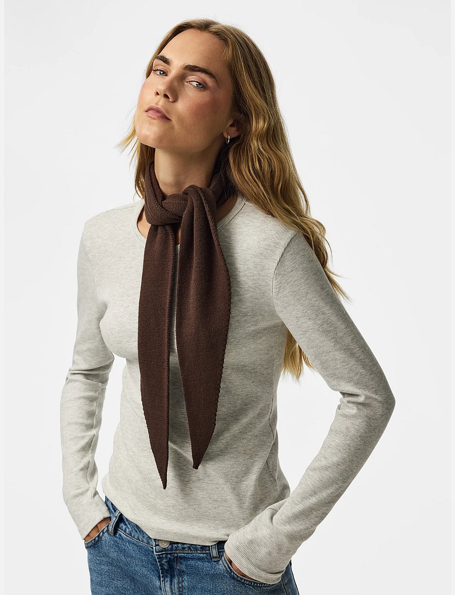 Pieces - PCKOMMA TRIANGLE SCARF NOOS BC - alltags-style - hot fudge - 0