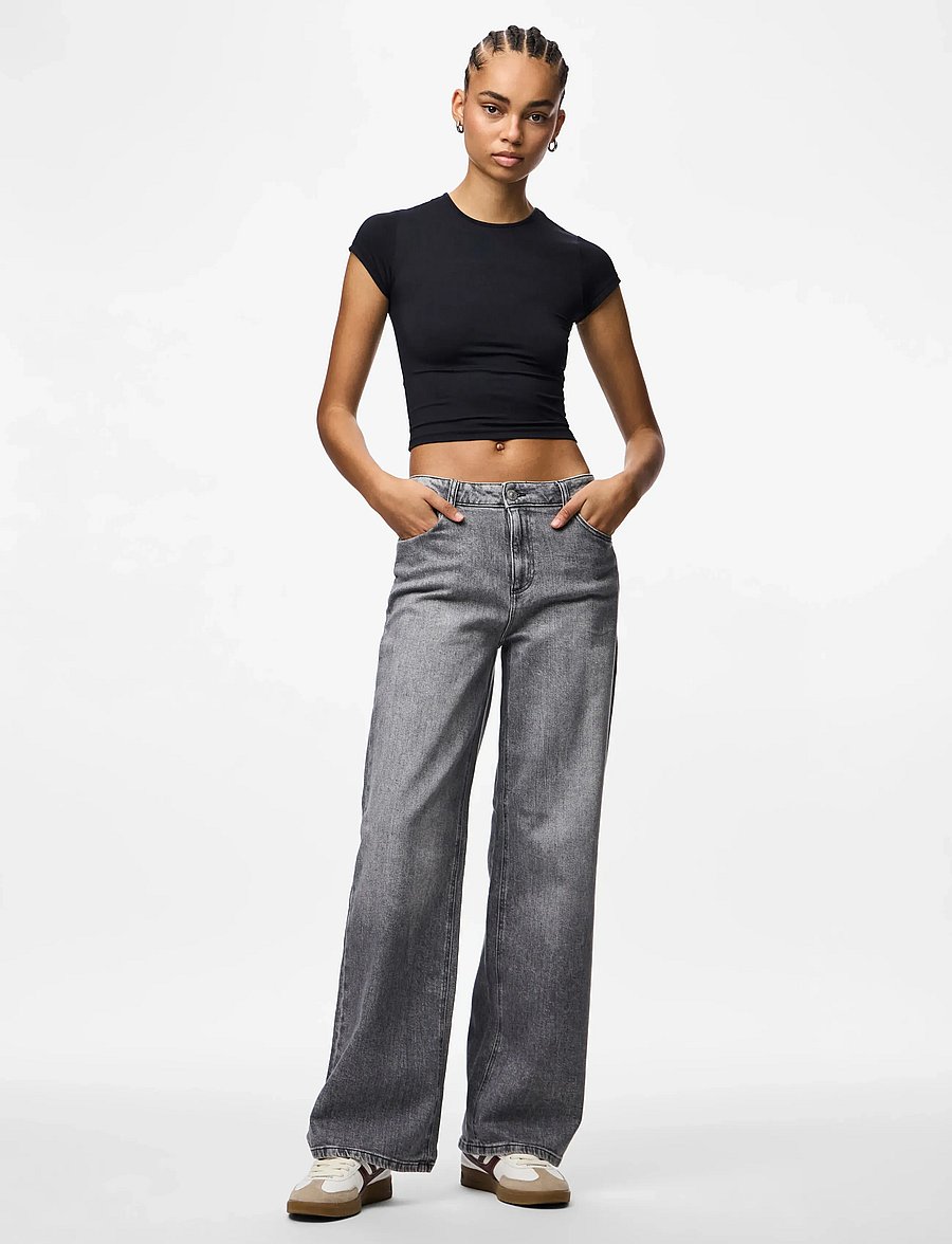 Pieces - PCSILKE MW WIDE JEANS MG NOOS BC - wide leg jeans - medium grey denim - 4